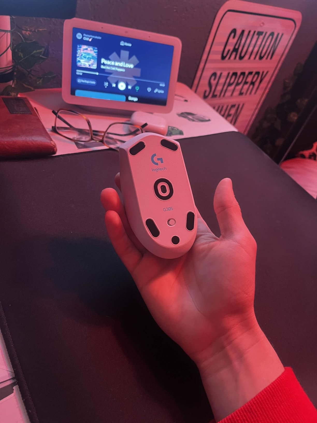 Logitech G305 Lightspeed Wireless Gaming Mouse, Hero 12K Sensor, 12,000 DPI, Lightweight, 6 Programmable Buttons, 250h Battery Life, On-Board Memory, PC/Mac - Black - Customer Photo 2