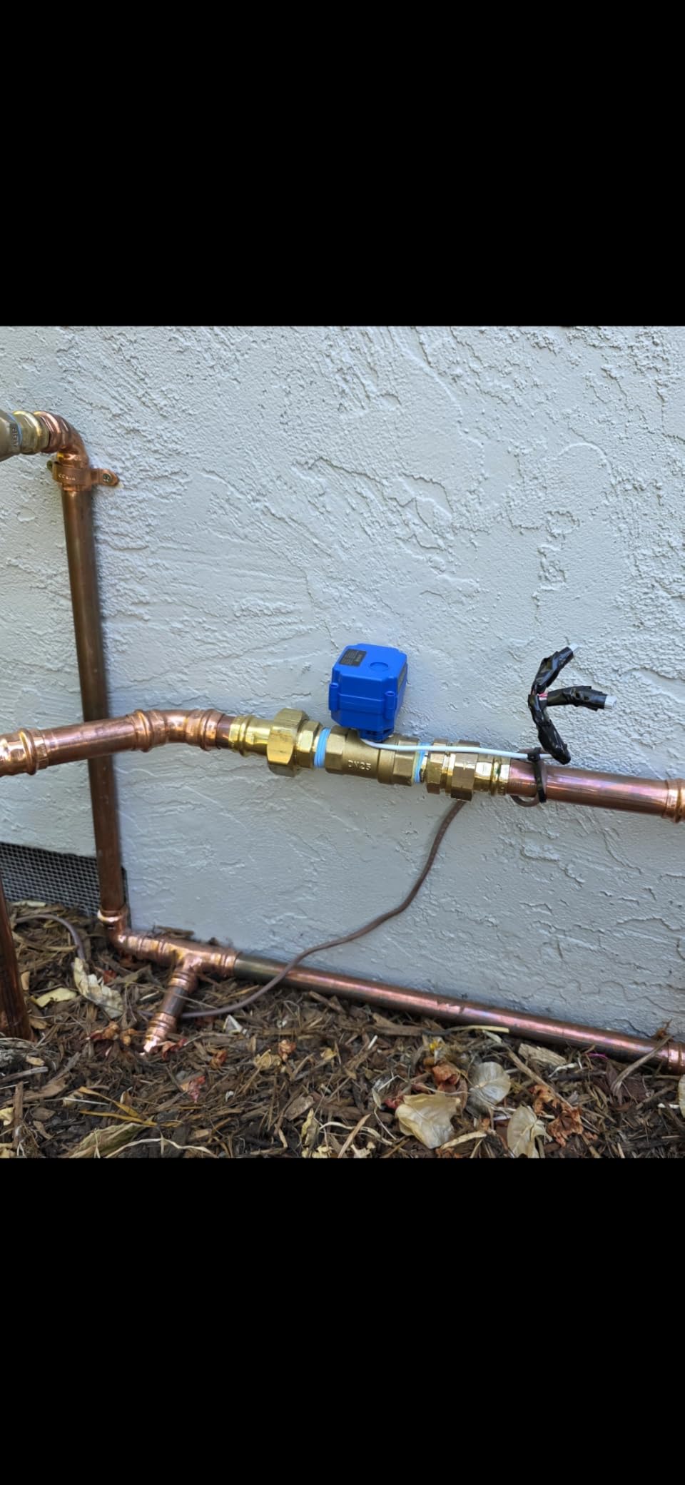 Rachio WiFi Smart Sprinkler Controller (16-Zone Irrigation Remote Control) – App-Based Scheduling, Local Weather Intelligence, Rain Skips, Easy DIY Install - Customer Photo 2