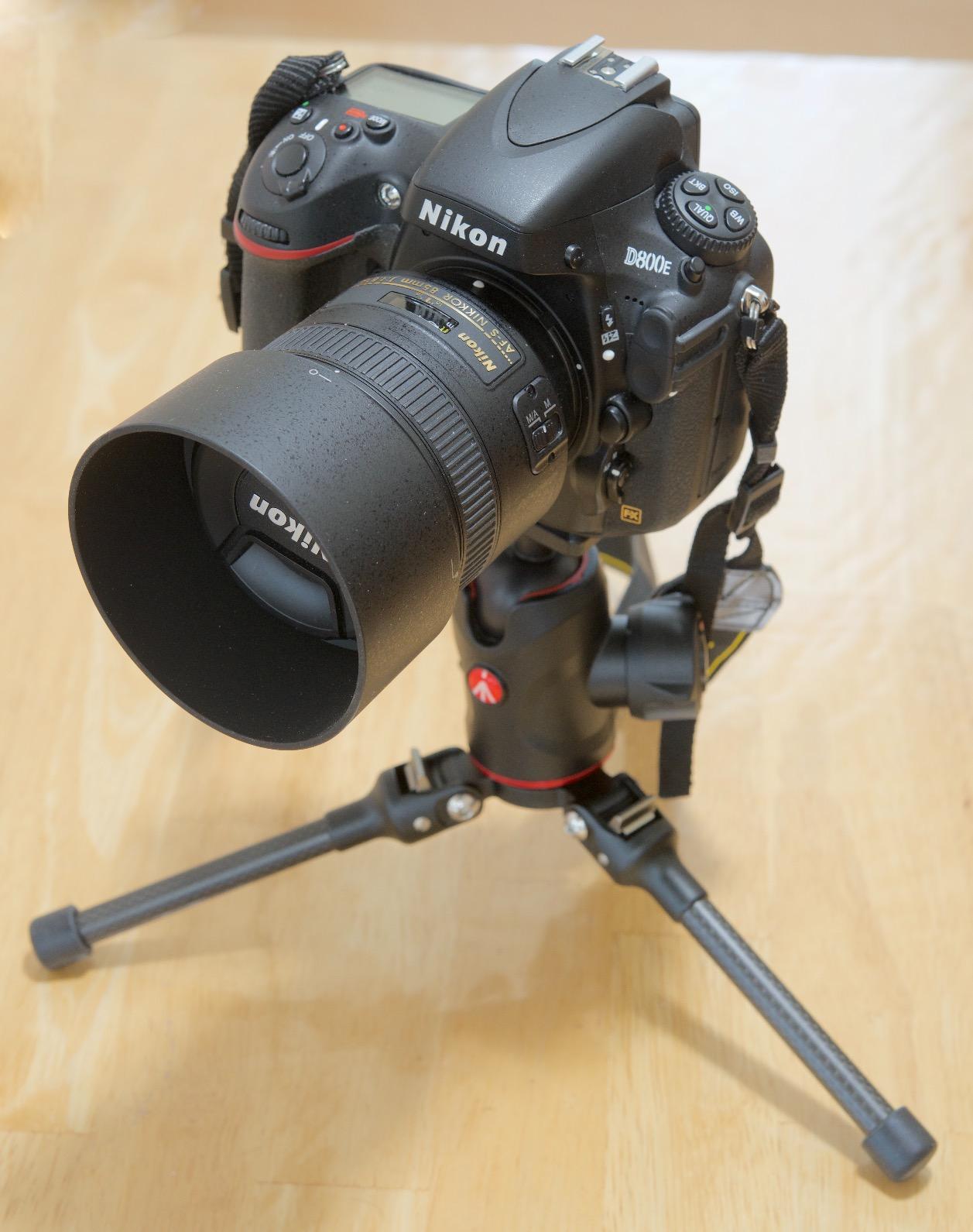 Manfrotto Compact Ball Head 496, Fluid Ball Head for Camera Tripod, Camera Stabilizer, Photography Equipment, for Precise Framing - Customer Photo 1