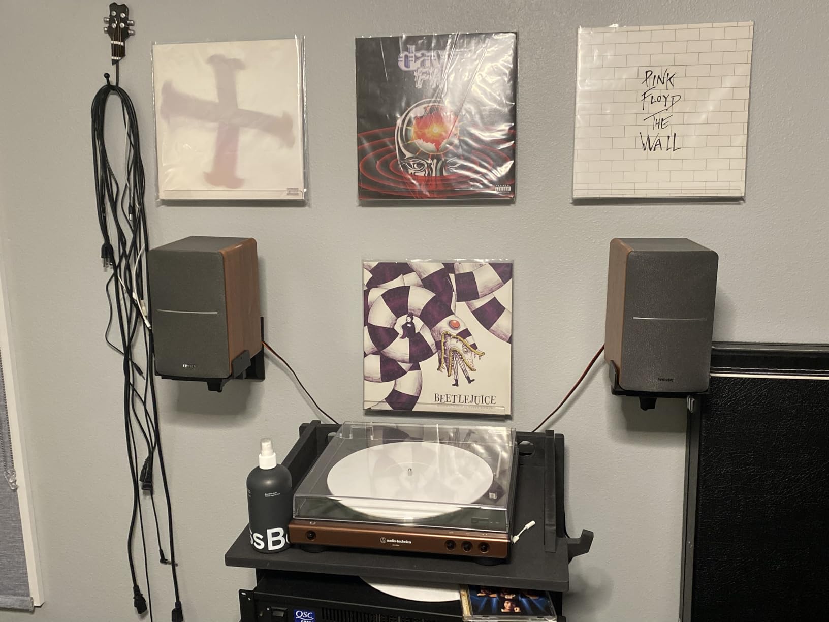 Edifier P12 Passive Bookshelf Speaker - 2-Way Speakers with Built-in Wall-Mount Bracket - Wood Color, Pair - Needs Amplifier or Receiver to Operate - Customer Photo 3