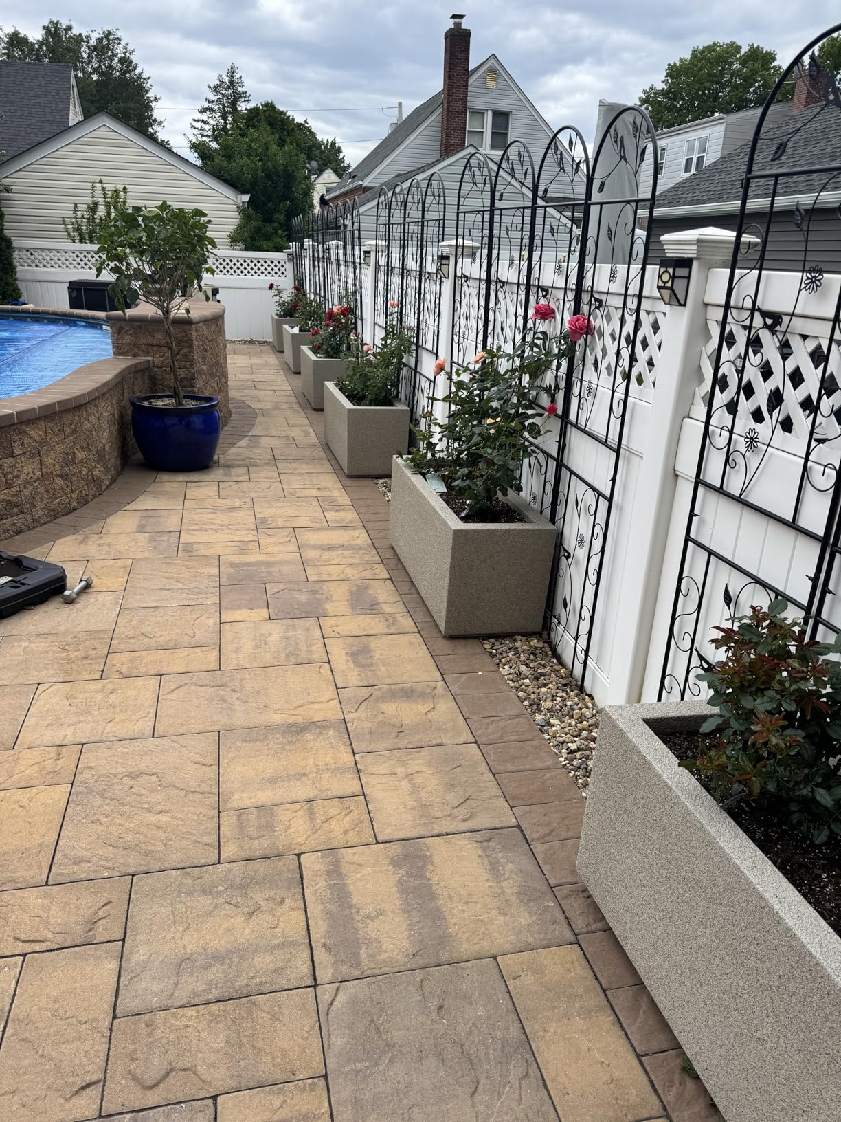 PolyStone Milan Tall Modern Outdoor/Indoor Rectangular Trough Planter, 46