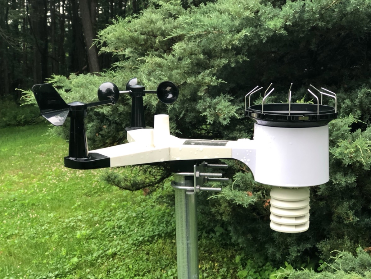 Ambient Weather WS-2000 Smart Weather Station with WiFi Remote Monitoring and Alerts - Customer Photo 2