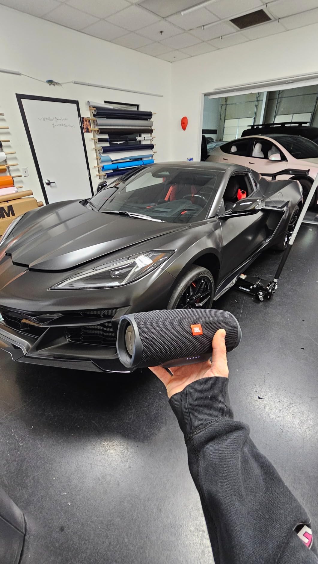 JBL Charge 4 - Waterproof Portable Bluetooth Speaker - Black - Customer Photo 2