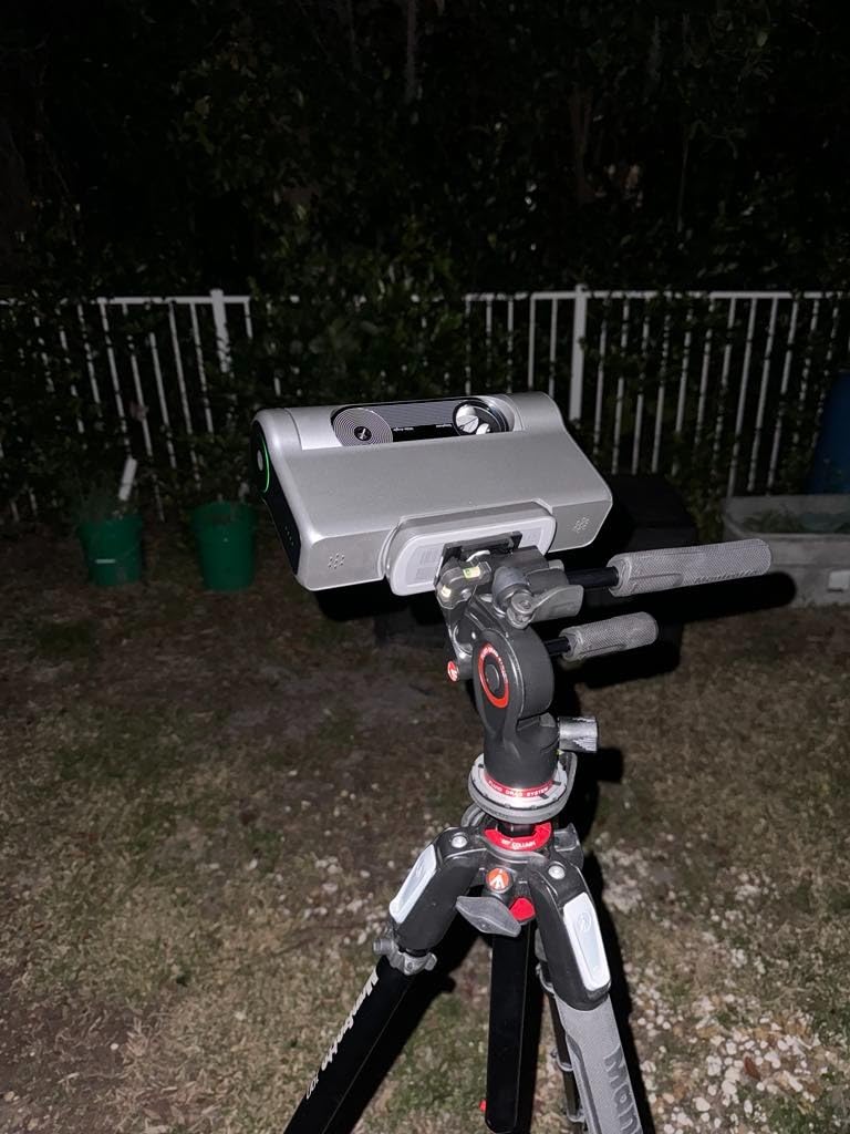 Manfrotto Befree Live, Travel Video Tripod with Video Camera Head and Lever Closure, Aluminum Tripod for DSLR, Mirrorless, Reflex Cameras and Video Cameras, Camera and Video Accessories - Customer Photo 2