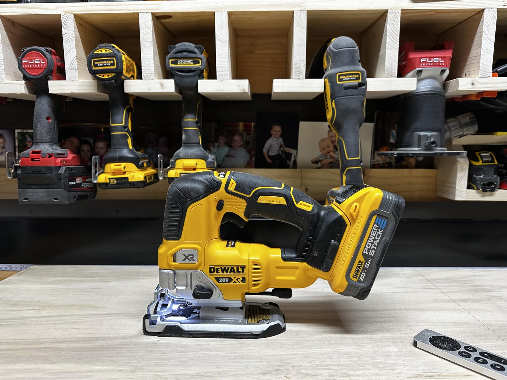 DEWALT 20V MAX XR Jig Saw, 3,200 Blade Speed, Cordless, Brushless Motor, LED Light, Bare Tool Only (DCS334B) - Customer Photo 2