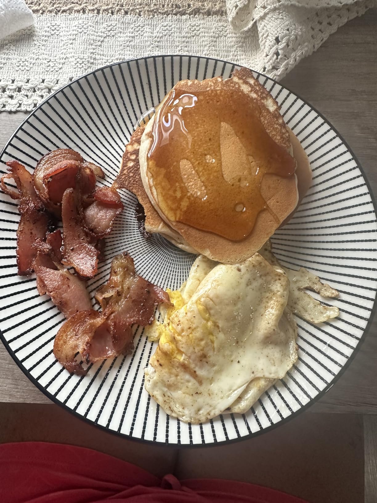 OVENTE Electric Griddle with 16 x 10 Inch Flat Non-Stick Cooking Surface, Removable and Adjustable Temperature Control, Indoor Grill for Instant Breakfast, Pancakes, Eggs or Burgers, Black GD1610B - Customer Photo 2