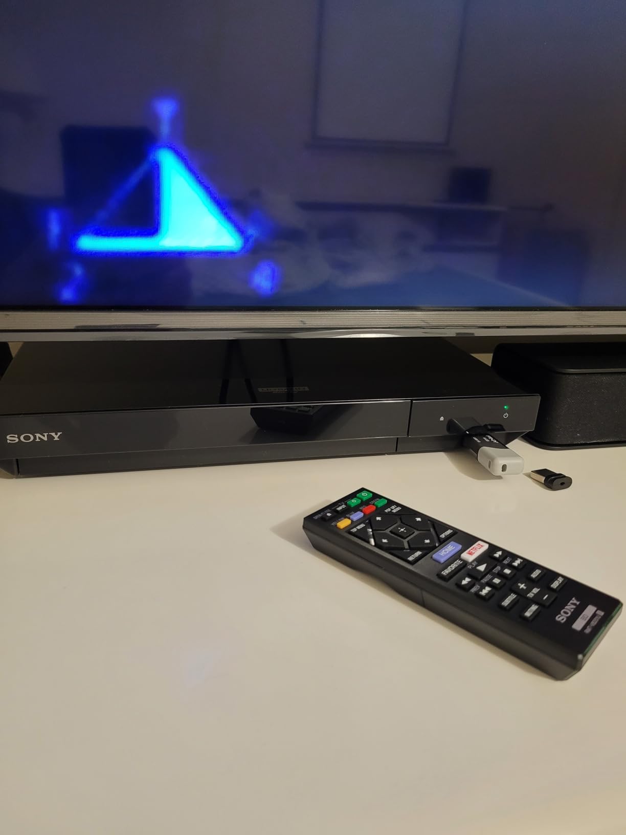 Sony UBP-X700M HDR 4K UHD Network Blu-ray Disc Player with HDMI Cable - Customer Photo 1