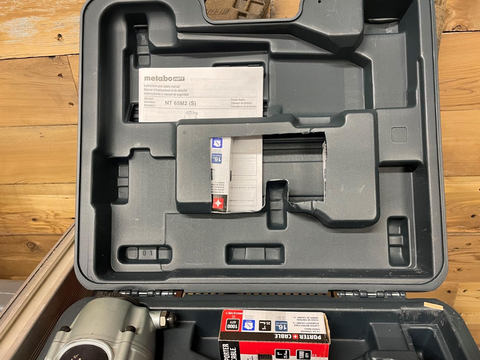 Metabo HPT Finish Nailer with Air Duster, Pro-Preferred Pneumatic Power Nailers, Ideal for Molding, Chair Rail, and Cabinetry, Lightweight 3.7 lbs, 16 Gauge, 1″ to 2-1/2″ Finish Nails, NT65M2S - Customer Photo 3