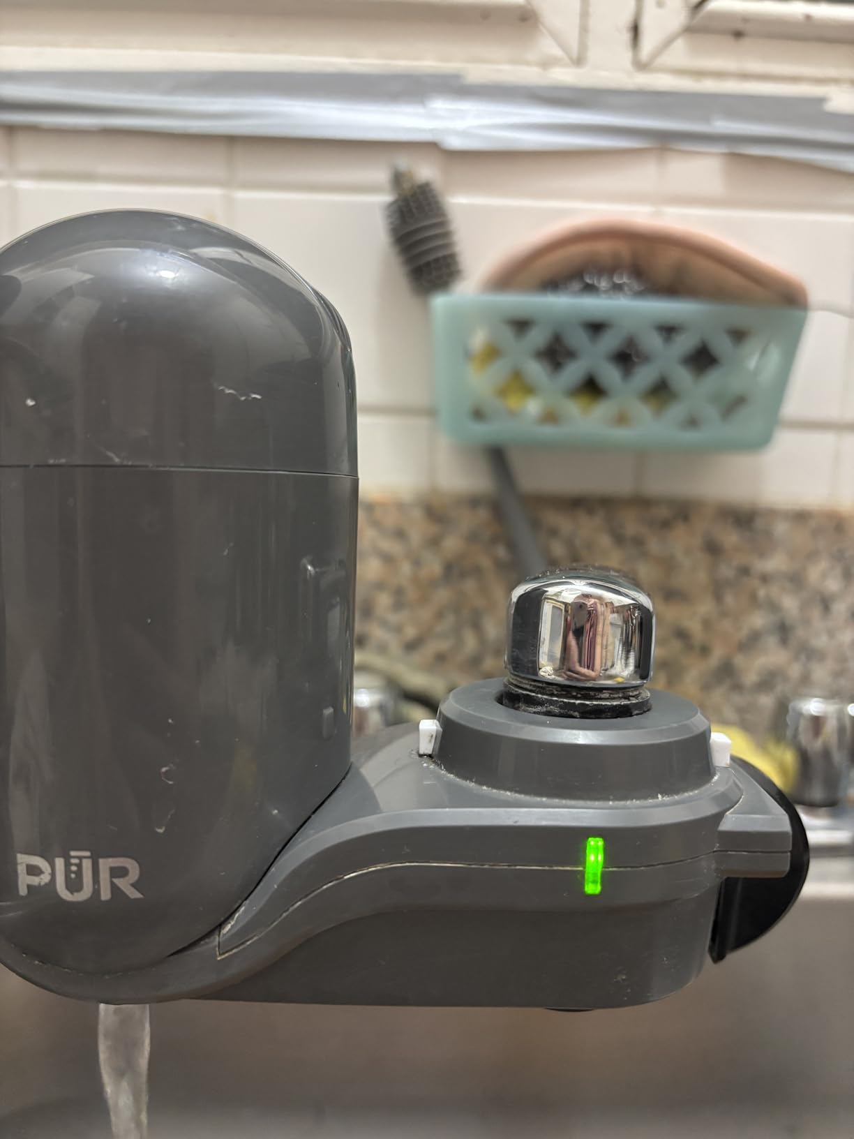 PUR Plus Vertical Faucet-Mount Water Filtration System, Lead-Reducing Filter, Easy Installation, 100-Gallon Capacity, Compatible with External Aerators, Grey - Customer Photo 2