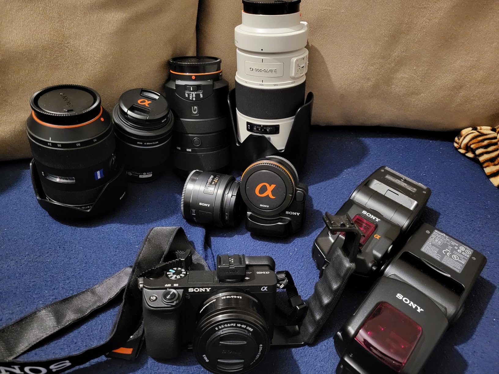 Sony Alpha a6400 Mirrorless Camera with 16-50mm Lens - Customer Photo 2