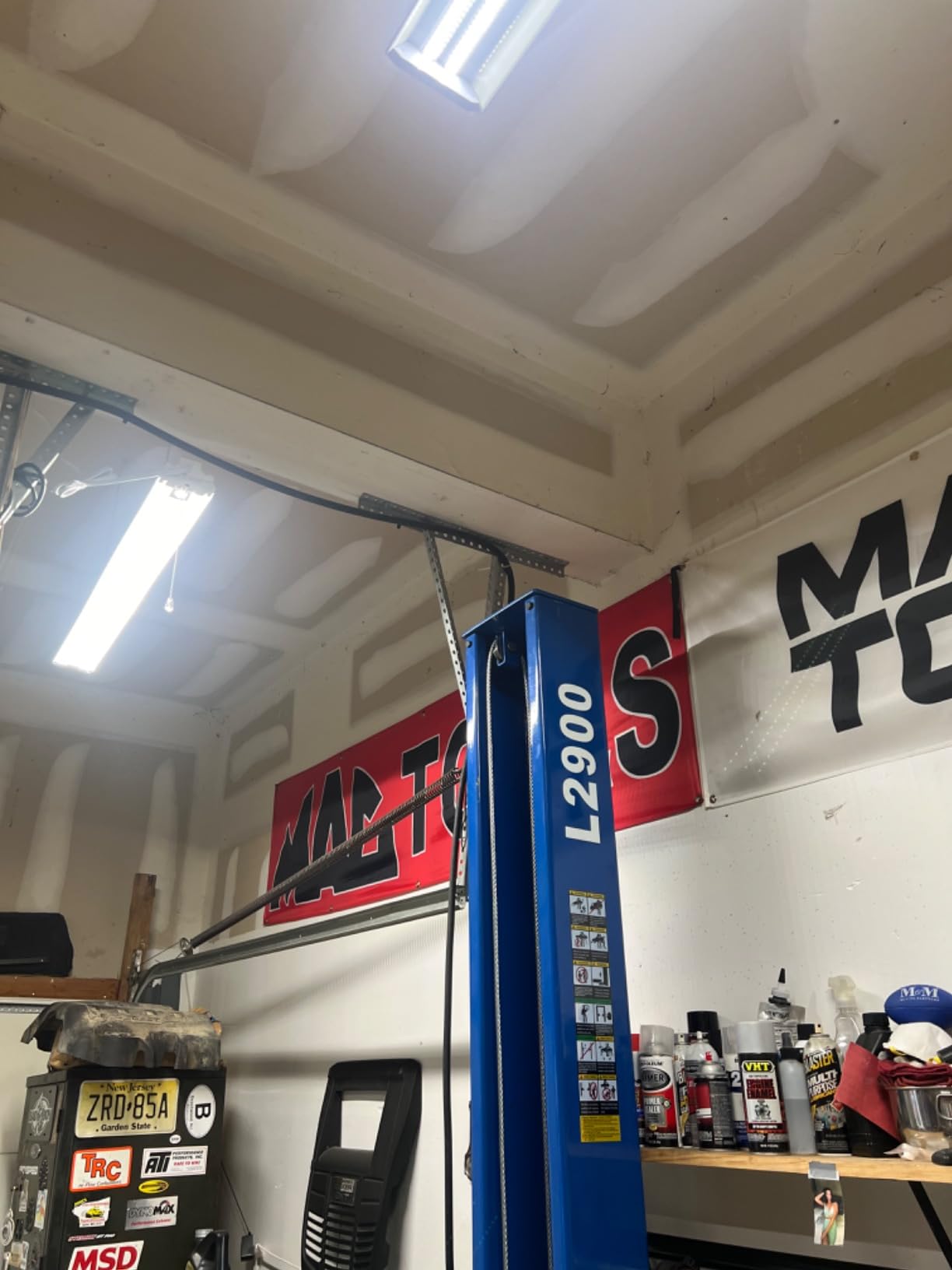 XK L2900 220V Car Lift 9,000 LB 2 Post Lift Car Auto Truck Hoist with 36 Months Parts Replacement - Customer Photo 2