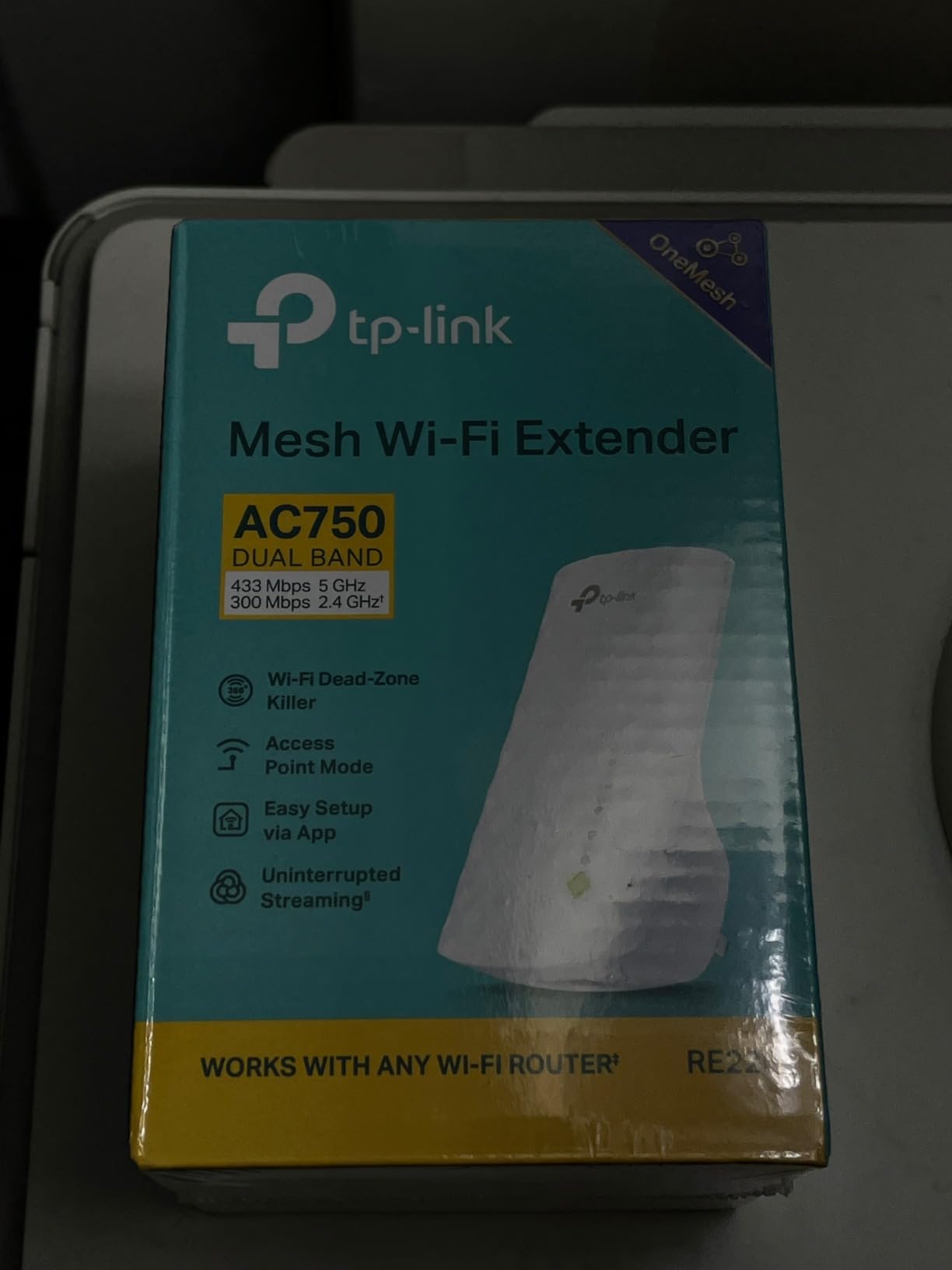 TP-Link WiFi Extender with Ethernet Port, Dual Band 5GHz/2.4GHz, Up to 44% More Bandwidth Than Single Band, Covers Up to 1200 Sq.ft and 30 Devices, Signal Booster Amplifier Supports OneMesh(RE220) - Customer Photo 2