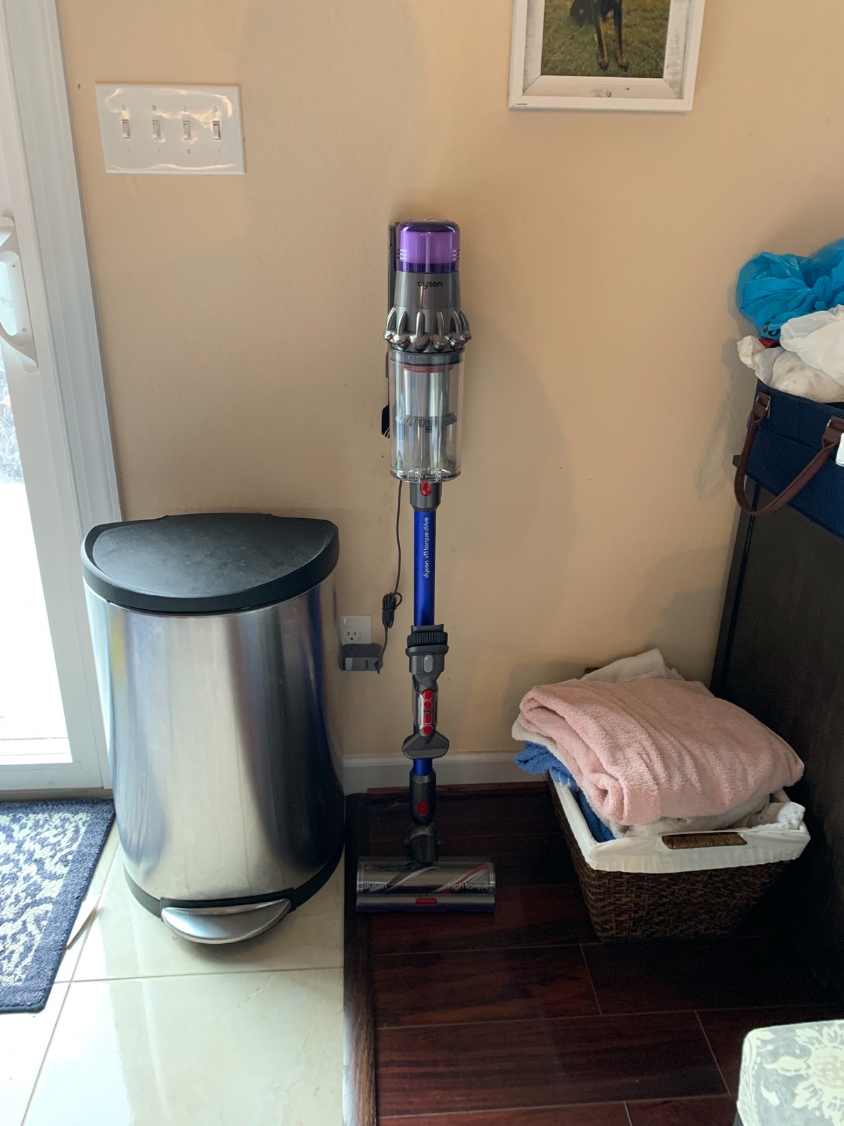 Dyson V11 Animal Cordless Vacuum Cleaner, Purple - Customer Photo 1