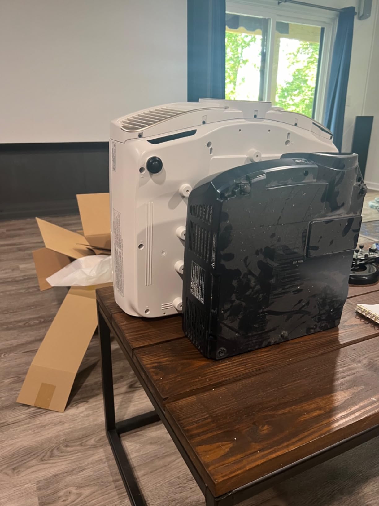 Epson Home Cinema 5050UB 4K PRO-UHD 3-Chip Projector with HDR,White - Customer Photo 2