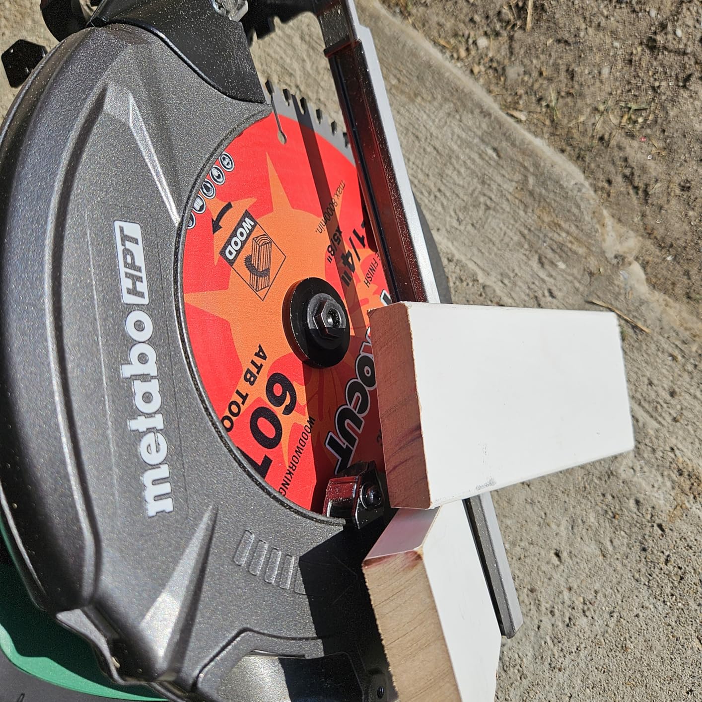 Metabo HPT 7-1/4-Inch Circular Saw Kit | 6,000 Rpm, 15-Amp Motor | Integrated Dust Blower | 24T Premium Framing/Ripping Blade | Single Handed Bevel Adjustment | C7SB3 - Customer Photo 1