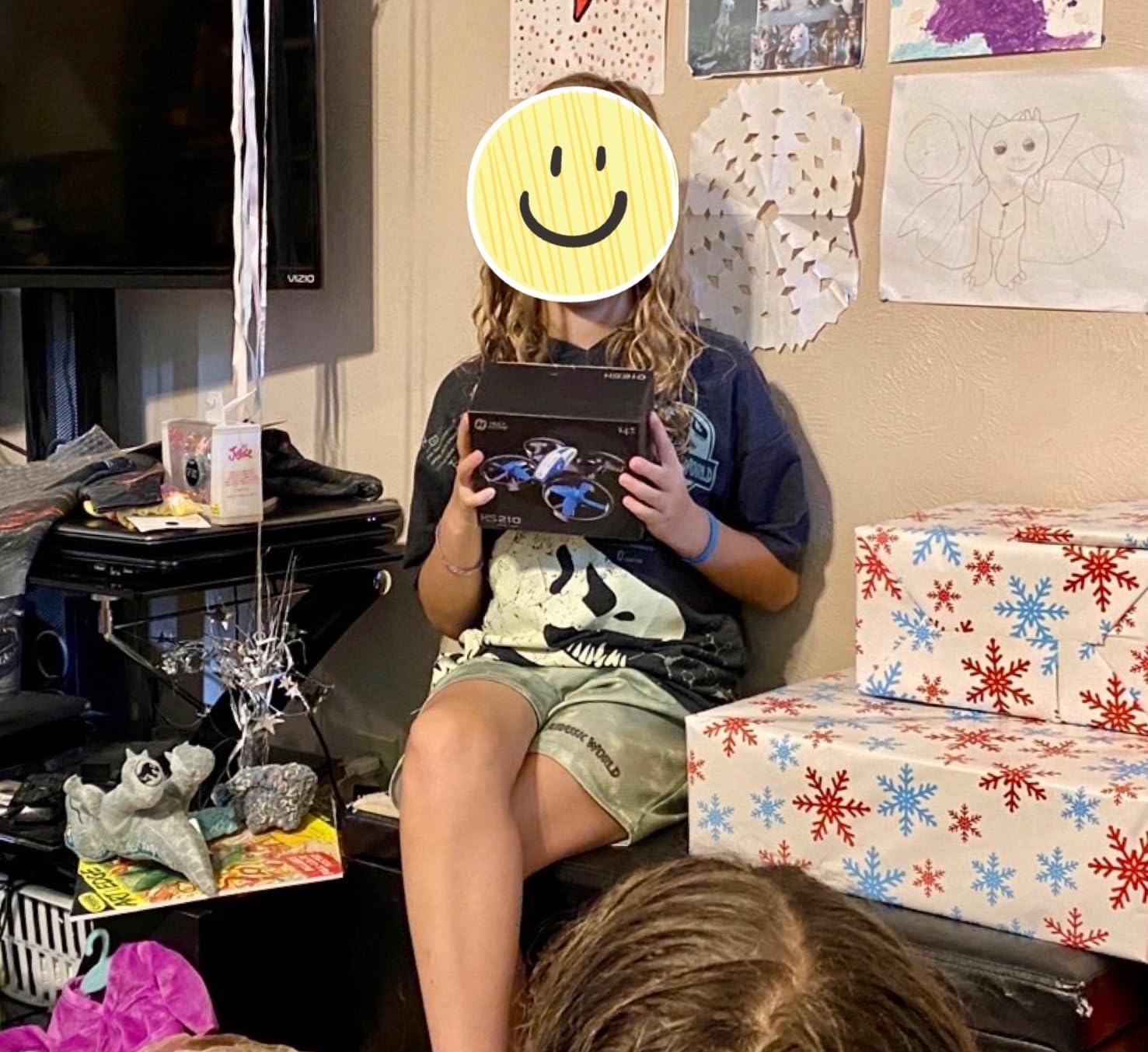 Holy Stone Mini Drone for Kids and Beginners RC Nano Quadcopter Indoor Small Helicopter Plane with Auto Hovering, 3D Flips, Headless Mode and 3 Batteries, Great Gift Toy for Boys and Girls, HS210 Blue - Customer Photo 2