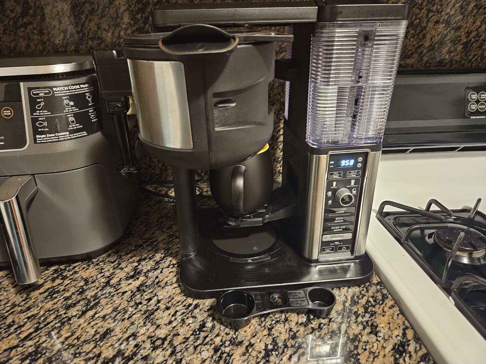 Ninja Specialty Coffee Maker, Hot & Iced Coffee, 6 Brew Styles, 8 Sizes, Small Cup to Travel Mug, 10-Cup Carafe, Fold-Away Frother, Permanent Filter, Removable Reservoir, Black, CM401 - Customer Photo 2