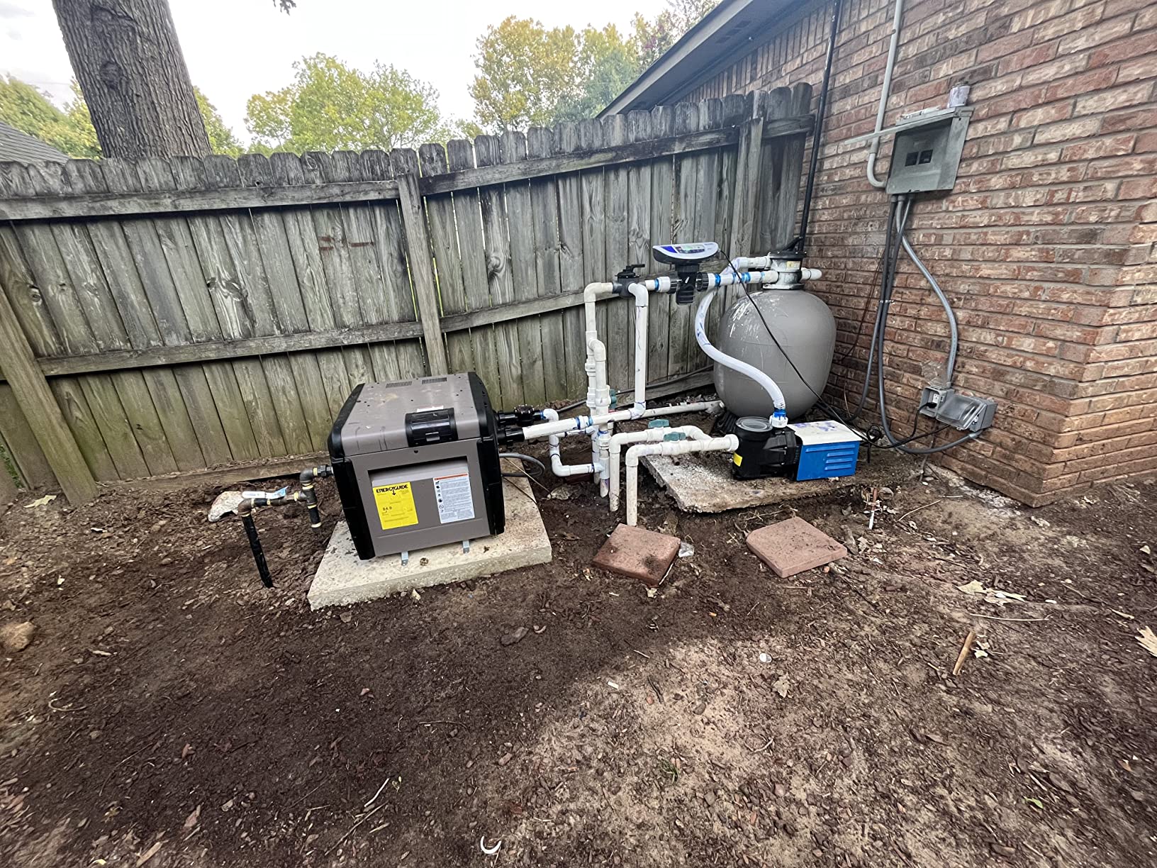 Hayward W3H150FDN Universal H-Series 150,000 BTU Natural Gas Pool and Spa Heater for In-Ground Pools and Spas - Customer Photo 2