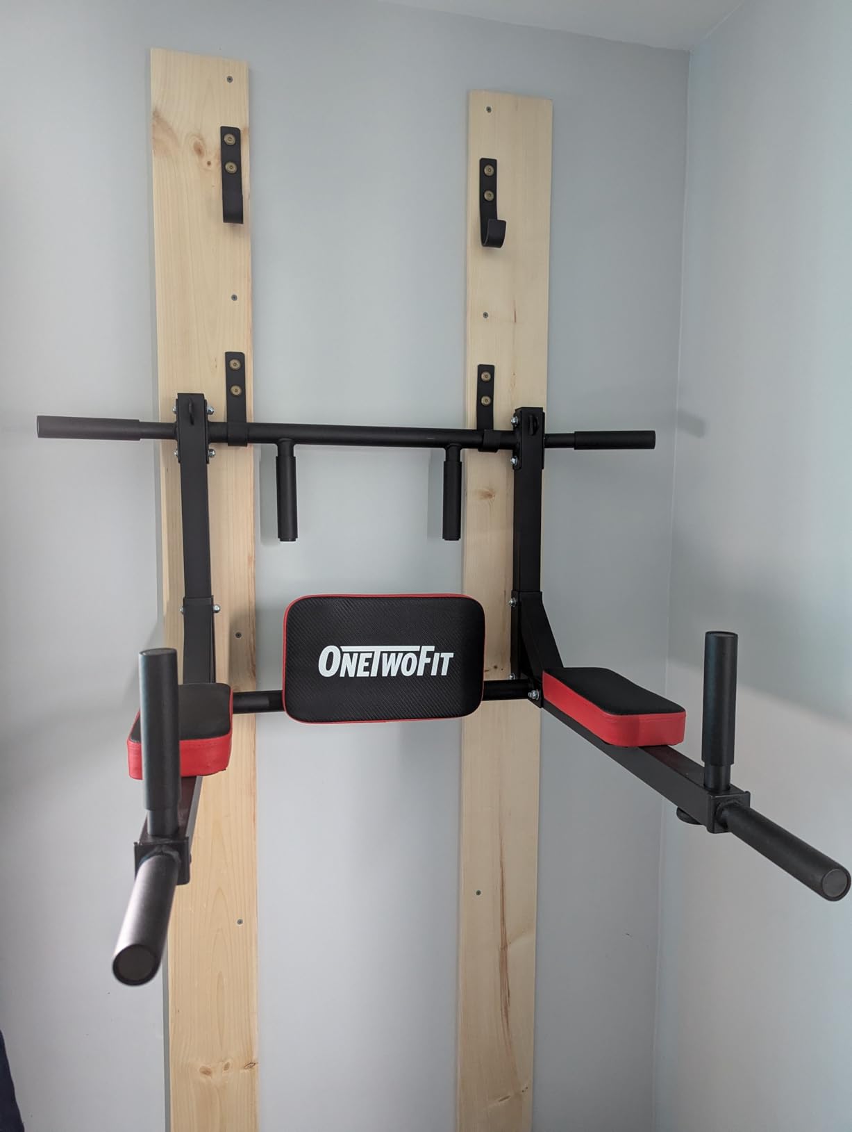 OneTwoFit Multifunctional Wall Mounted Pull Up Bar Chin Up bar Dip Station for Indoor Home Gym Workout, Power Tower Set Training Equipment Fitness Dip Stand Supports to 440 Lbs OT126 - Customer Photo 2