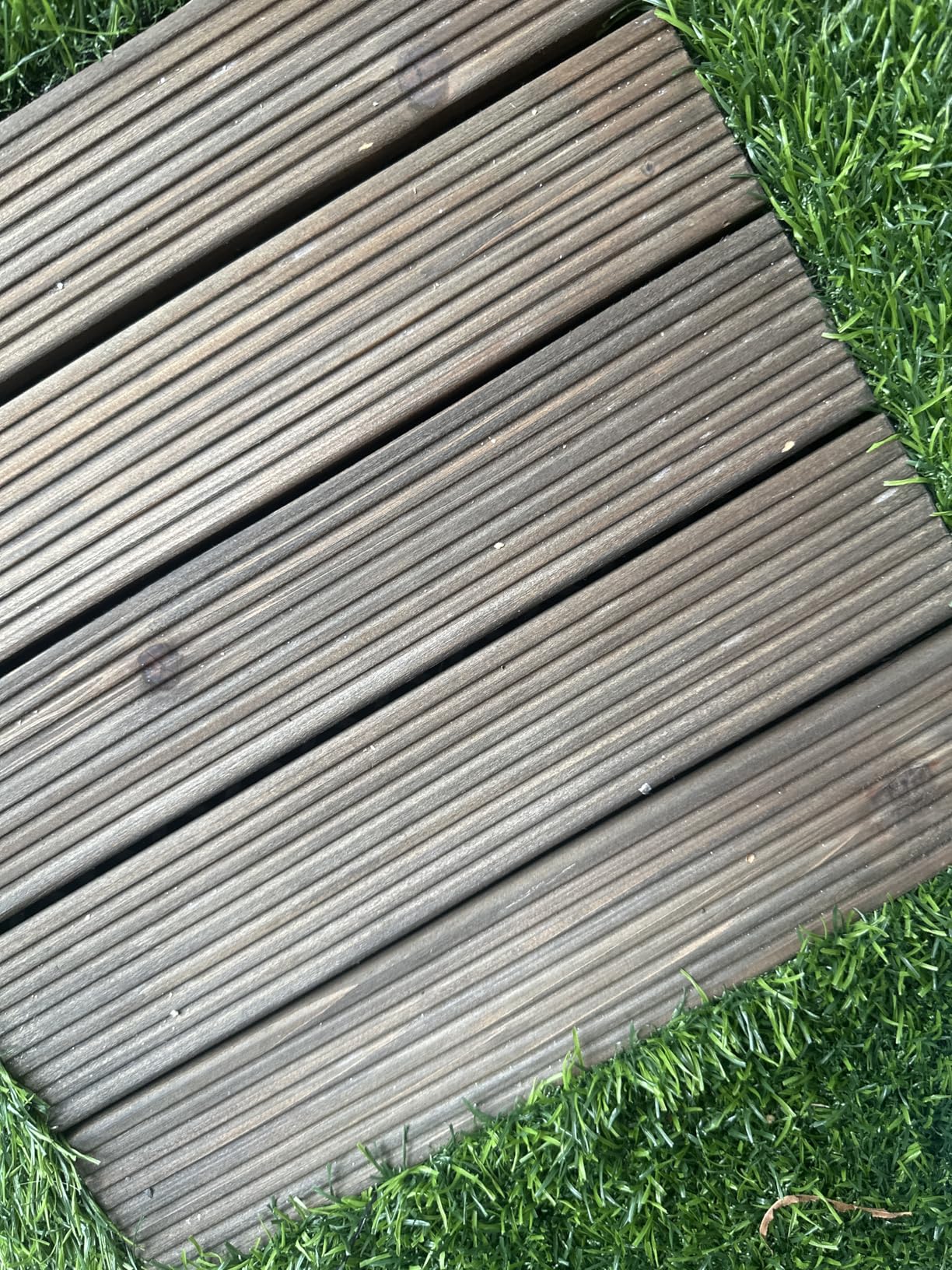 Yaheetech 27PCS Interlocking Patio Deck Tiles Outdoor Flooring for Garden Poolside Fir Wood Indoor Natural Wood - Customer Photo 2