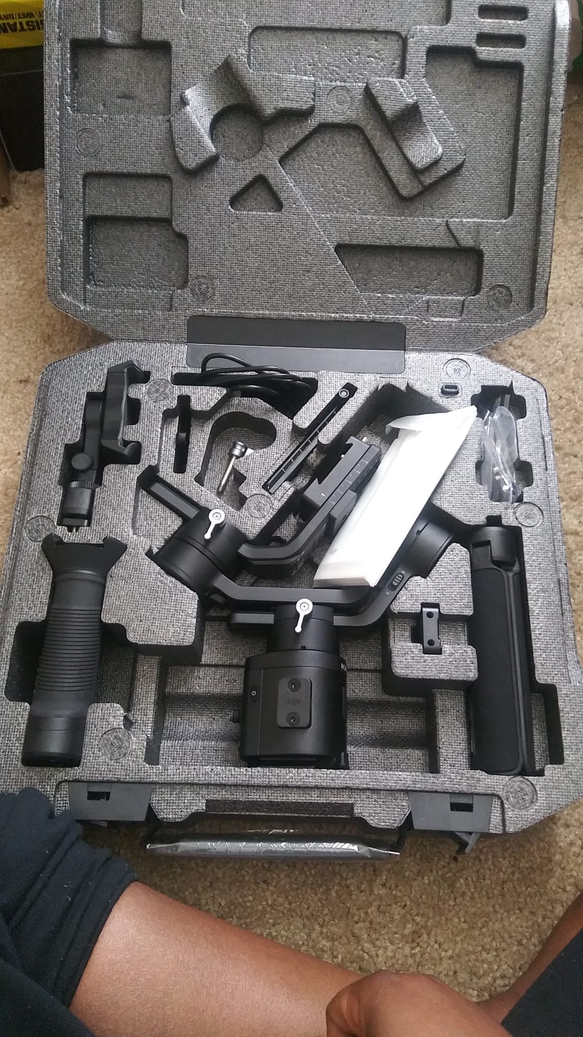 DJI Ronin-SC 3-Axis Gimbal Stabilizer, Grey (CP.RN.00000040.01) - Customer Photo 2