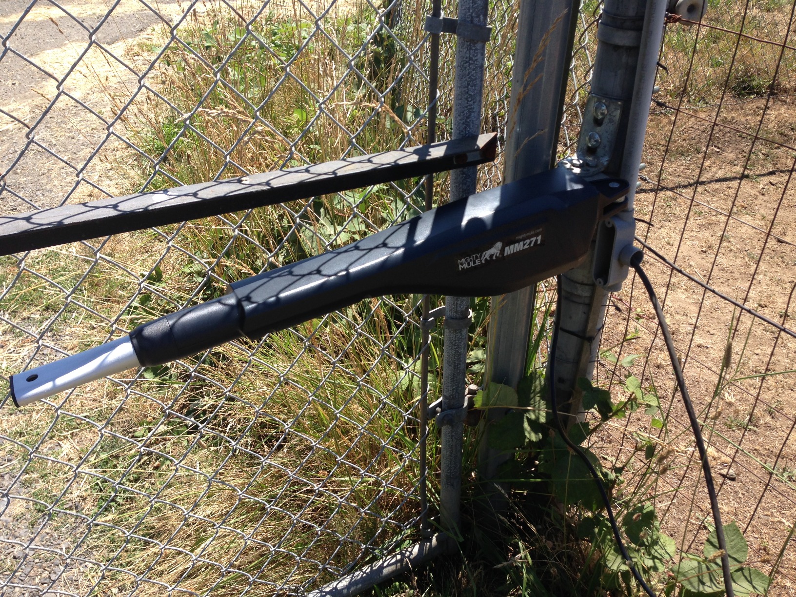 Mighty Mule MM271 Automatic Gate Opener, Solar Ready, Comes with Gate Opener Remote and More-Up to 12ft Long or 300lb, Black, 1 Gate Opener Kit - Customer Photo 1