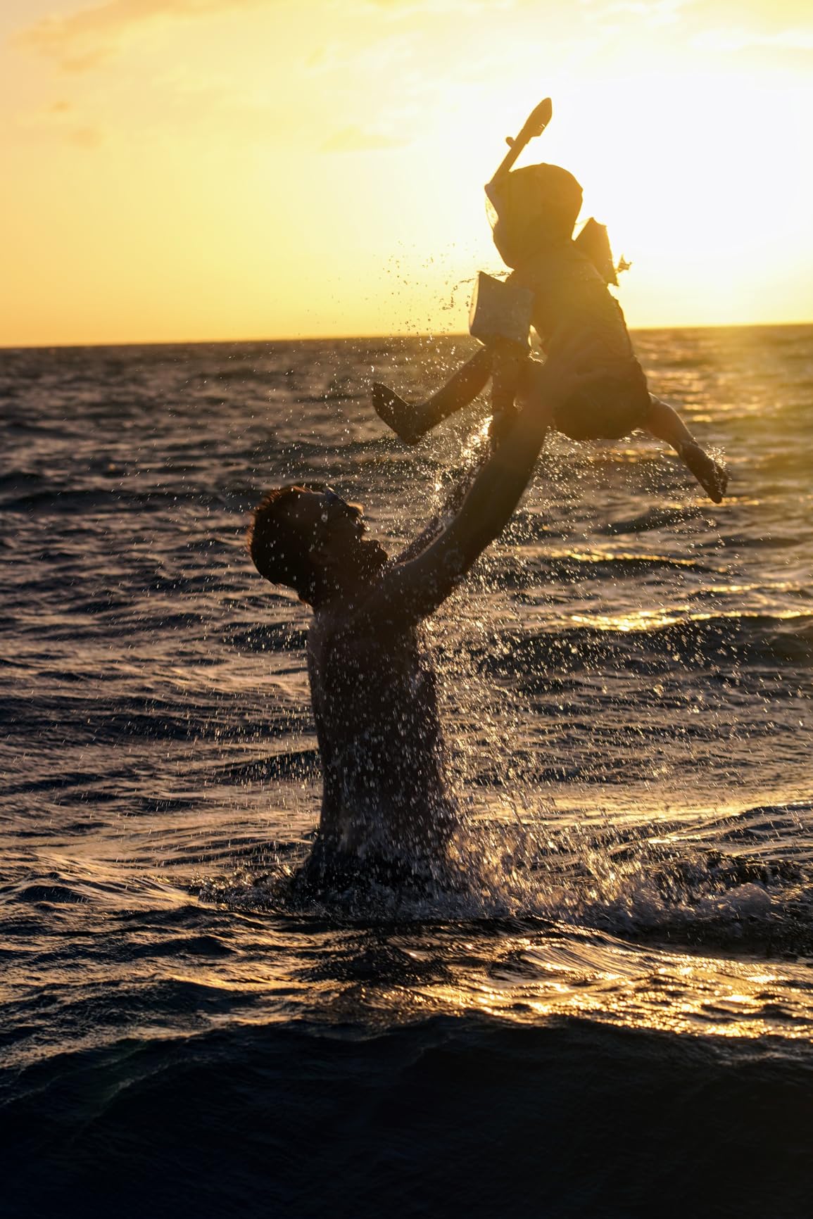 Sony SEL85F18 85mm F/1.8-22 Medium-Telephoto Fixed Prime Camera Lens, Black - Customer Photo 2