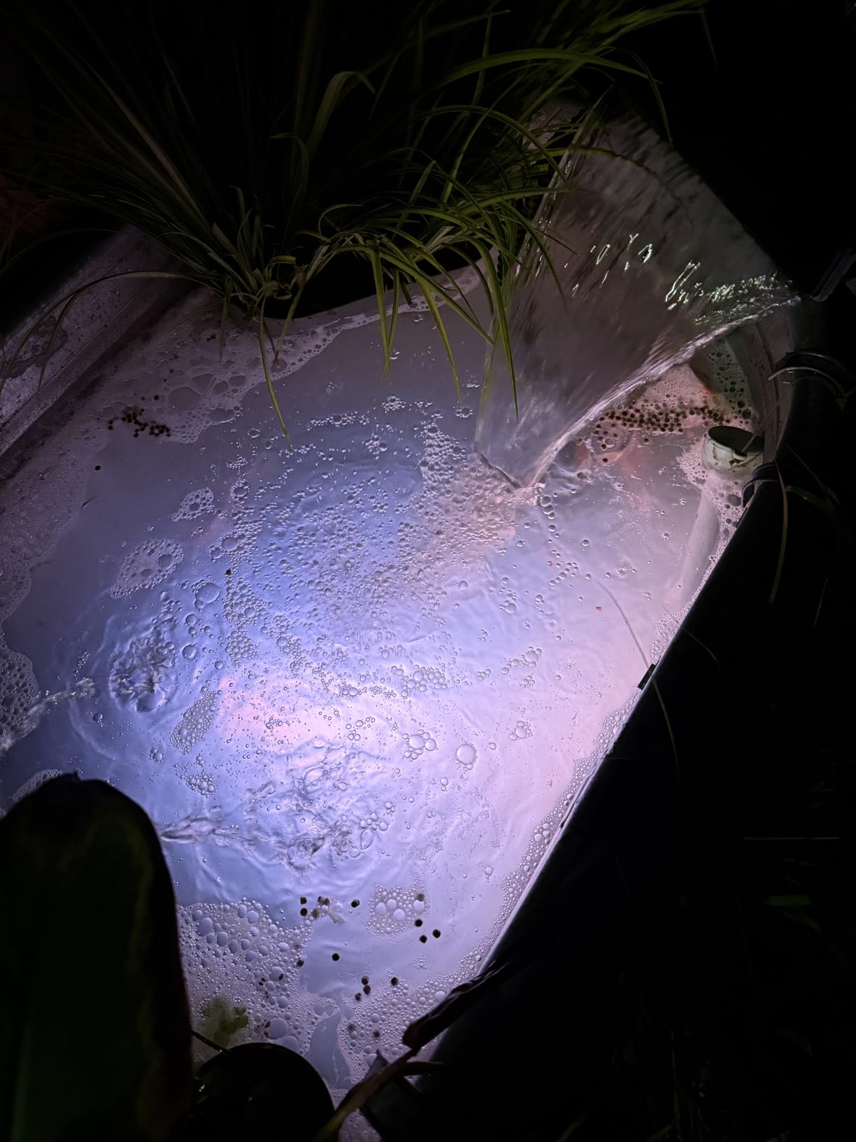 VIVOHOME Pressurized Biological Pond Filter with 13-watt Light, 1580 GPH Suitable for Koi Ponds up to 800 Gallons or Ornamental Ponds up to 1600 Gallons - Customer Photo 1