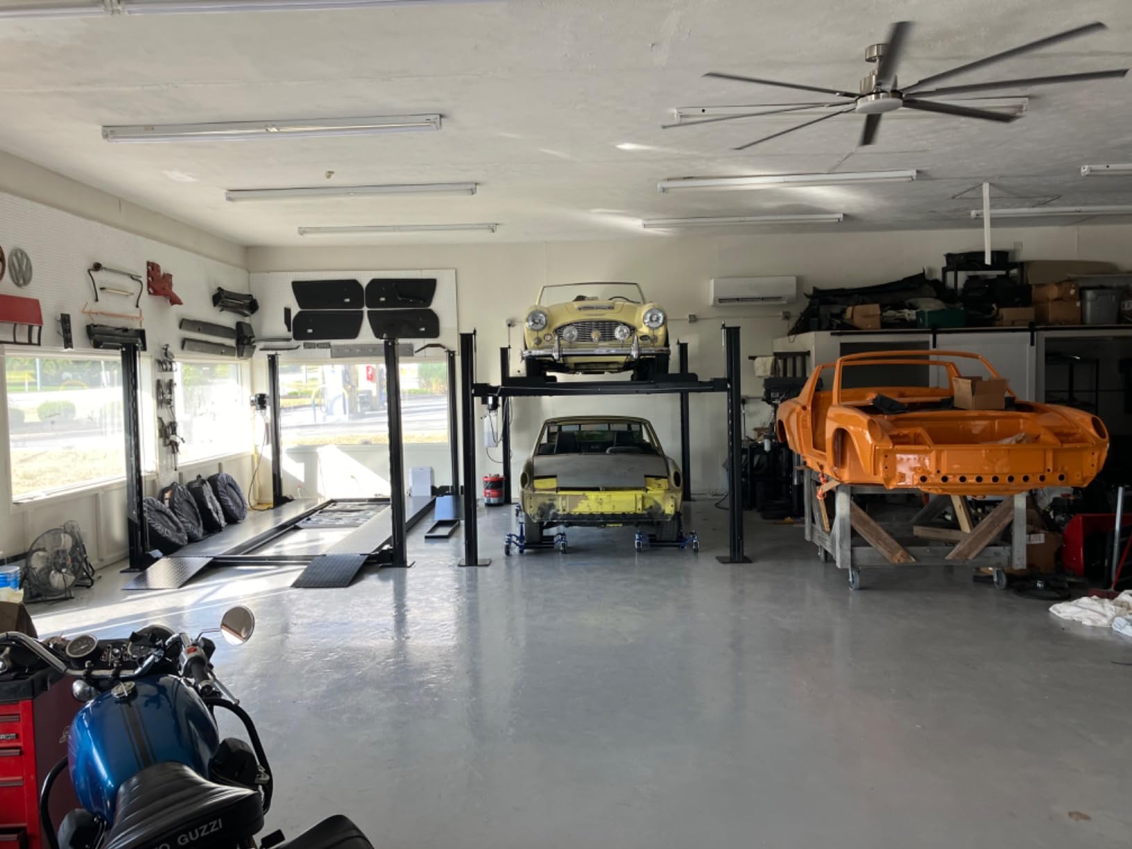 APlusLift HW-8S 8000LB 4-Post Portable Storage Service Car Lift / 3 Year Warranty - Customer Photo 1