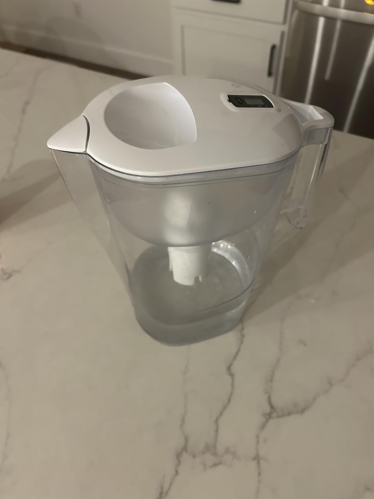 Amazon Basics 10-Cup Water Filter Pitcher, Compatible with Brita Filters, WQA & NSF Certified, Made in Europe - Customer Photo 1