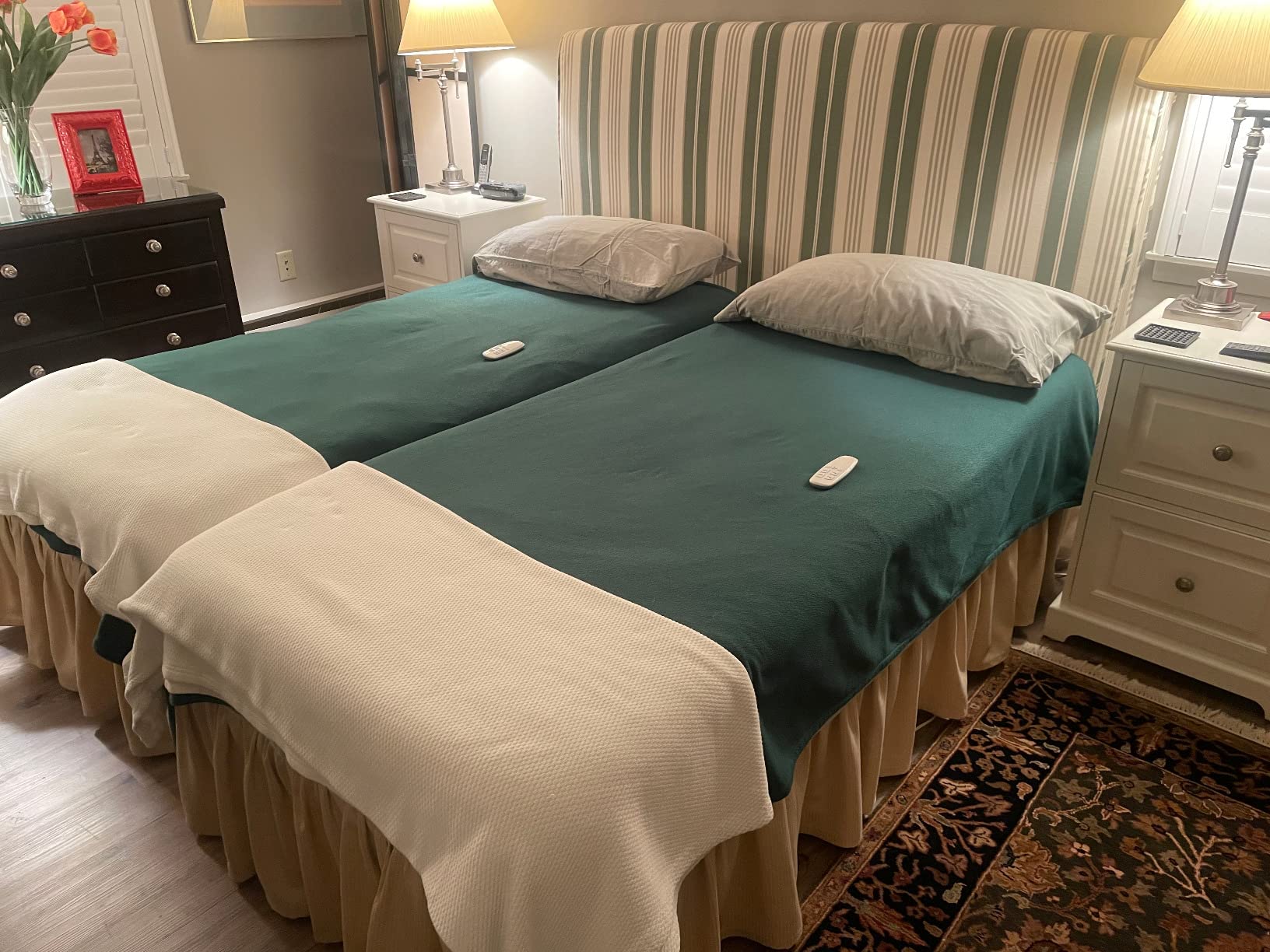 Lucid L150 Adjustable Base – Bed Frame with Head and Foot Incline – Wireless Remote Control – Premium Quiet Motor, Queen size - Customer Photo 2