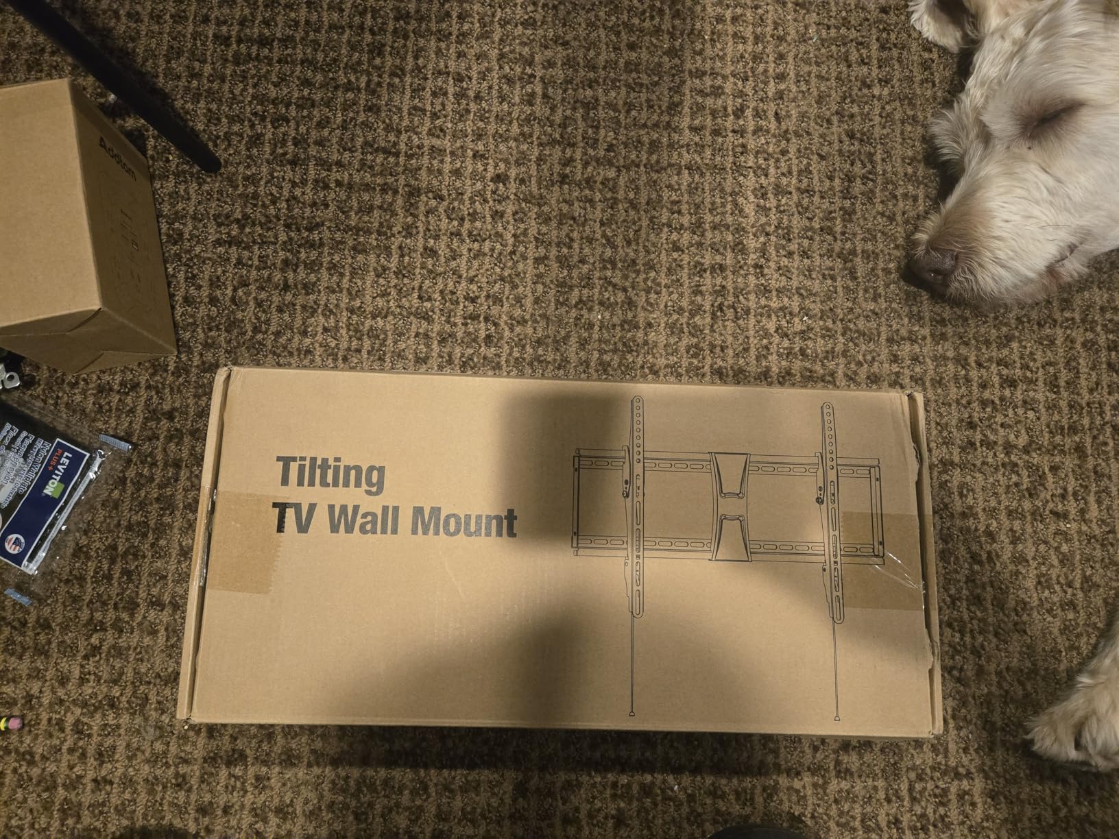 MOUNTUP TV Wall Mount Tilting TV Mount Bracket for Most 37-82 Inch Flat Screen/Curved Low Profile Wall Mount Saving Space Max VESA 600x400mm Hold up to 132 lbs Fit 16