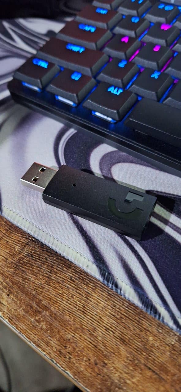 Logitech G733 Lightspeed Wireless Gaming Headset, Suspension Headband, Lightsync RGB, Blue VO!CE Mic, PRO-G Audio – Black, Gaming Headset Wireless, PC, PS5, PS4, Switch Compatible - Customer Photo 1