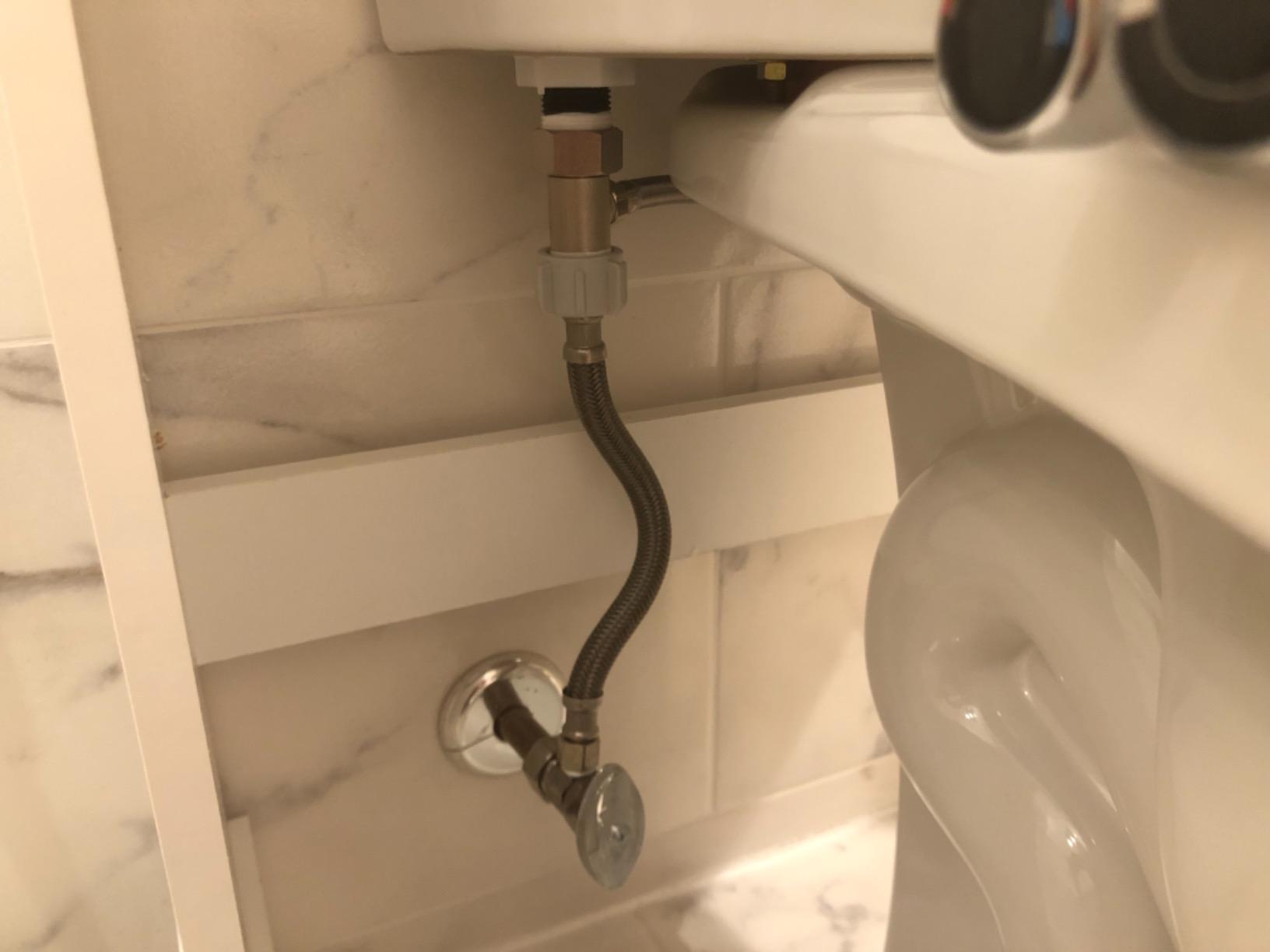 Brondell Bidet Toilet Seat Non-Electric Swash Ecoseat, Fits Elongated Toilets, White - Dual Nozzle System, Ambient Water Temperature - Bidet with Easy Installation - Customer Photo 3