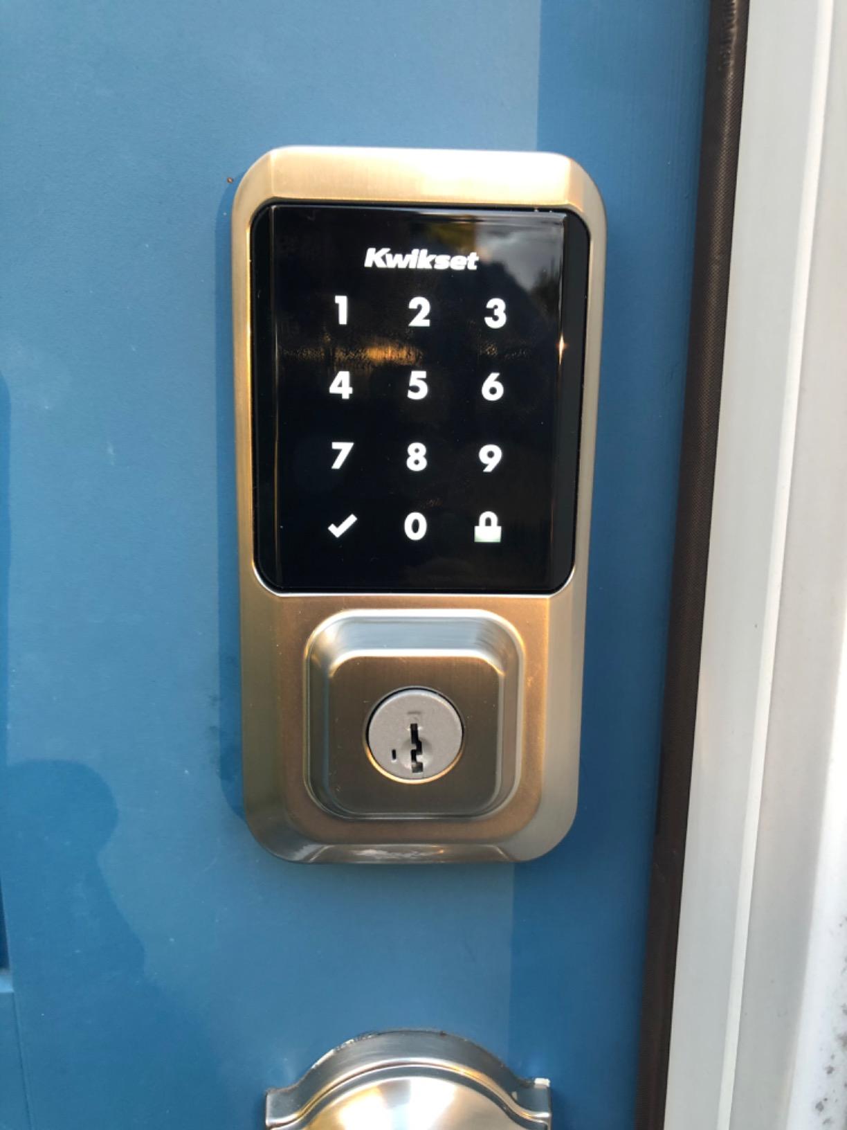 Kwikset Halo Wi-Fi Smart Lock, Keyless Entry Door Deadbolt, Geofence Auto-Unlock, Grade AAA Certified, No Hub Required Easy Install, Satin Nickel Lifetime Finish Warranty, Touchscreen - Customer Photo 2