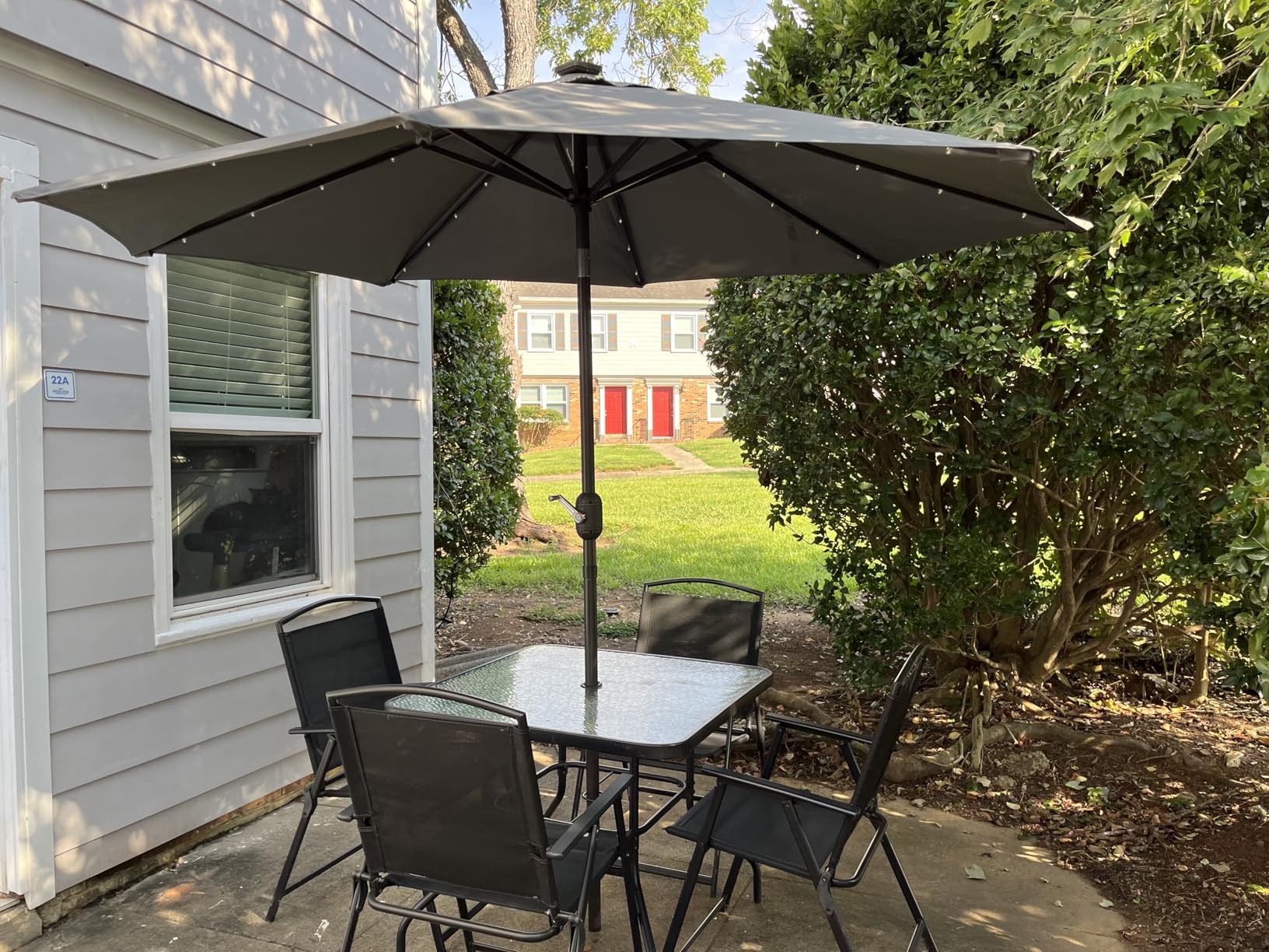 Blissun 9 ft Solar Umbrella 32 LED Lighted Patio Umbrella Table Market Umbrella with Tilt and Crank Outdoor Umbrella for Garden, Deck, Backyard, Pool and Beach (Cerulean) - Customer Photo 1