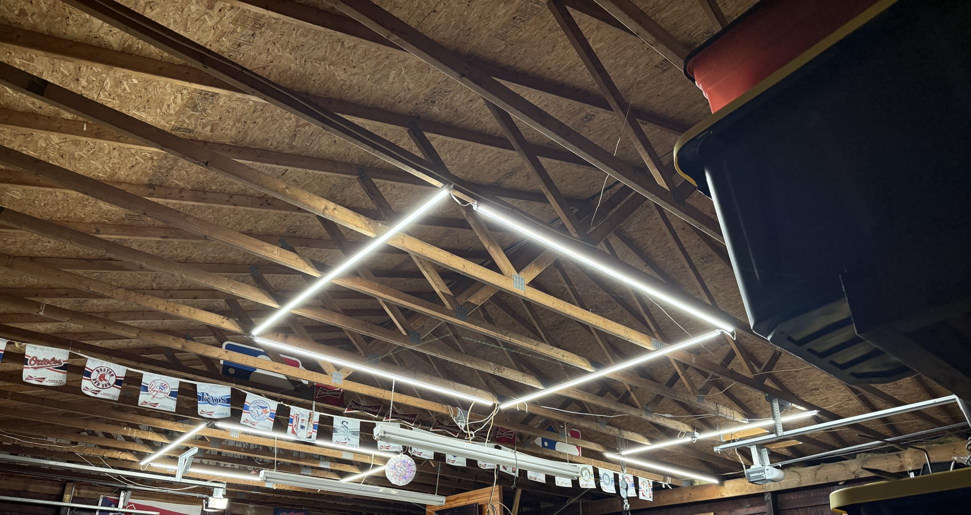 Henwsi 8FT LED Shop Light Fixture, White 10 Pack T8 Integrated Tube Lights, 72W 9500LM 6500K High Output Clear Cover, V Shape 270 Degree Lighting for Garage Warehouse, Upgraded Lights Plug and Play - Customer Photo 2