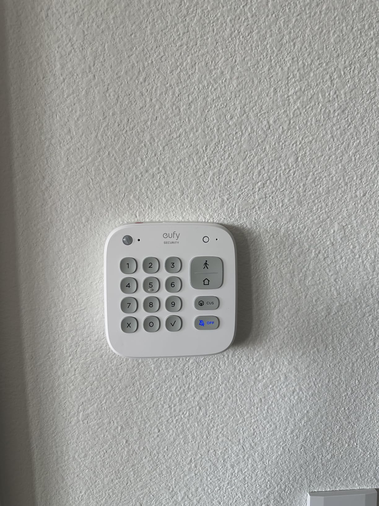 eufy Security 5-Piece Home Alarm Kit, Home Security System, Keypad, Motion Sensor, 2 Entry Sensors, Home Alarm System, Control from The App, Links with eufyCam, Optional 24/7 Protection - Customer Photo 1