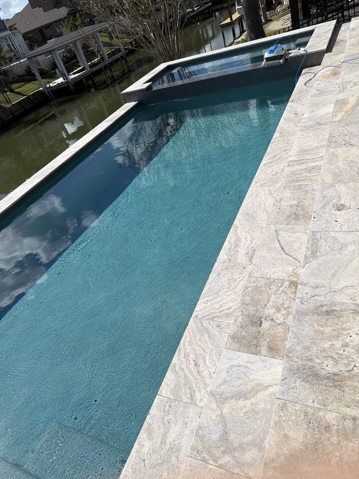 Dolphin Proteus DX4 Automatic Robotic Pool Vacuum Cleaner, Wall Climbing, Waterline Scrubber Brush, Ideal for In-Ground Pool up to 50 FT in Length - Customer Photo 2