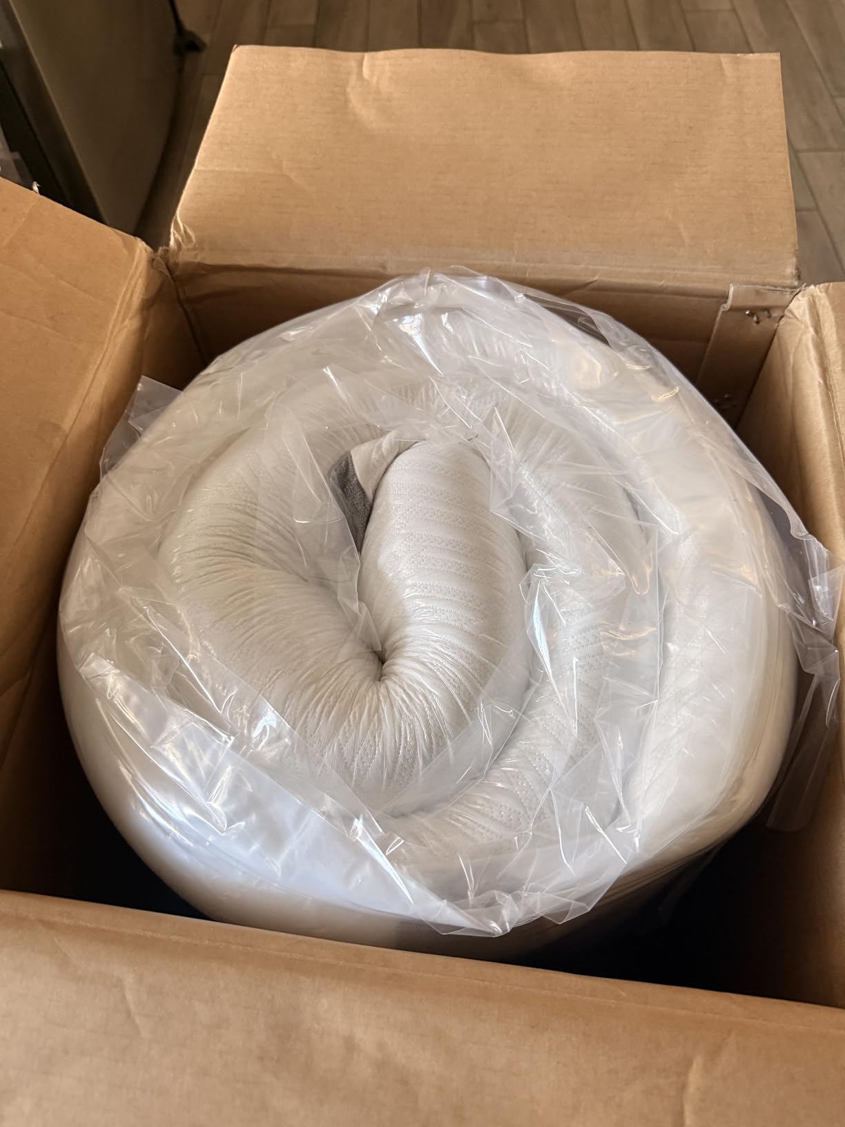 Novilla King Size Mattress, 12 Inch Gel Memory Foam King Mattress for Cool Night & Pressure Relief, Medium Plush Feel with Motion Isolating, Bliss - Customer Photo 1