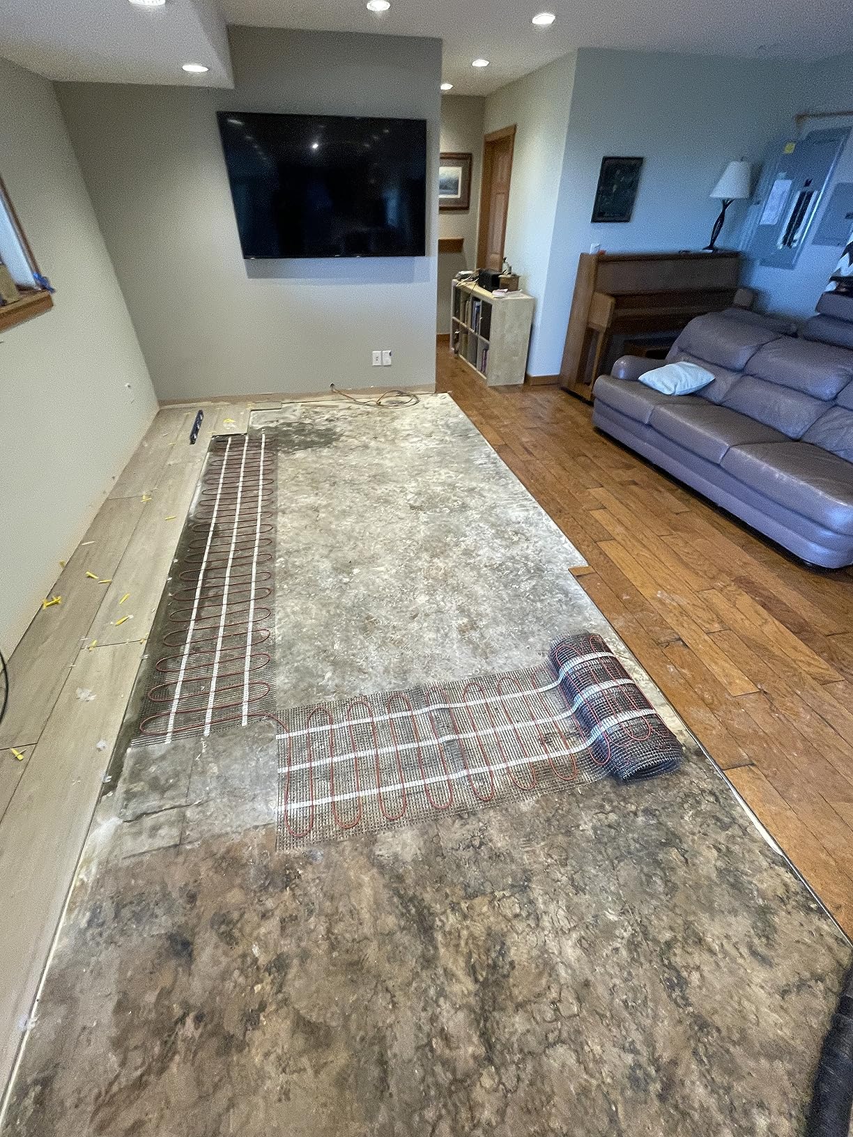 LuxHeat 20sqft Floor Heating Mat Kit – 120v Electric Floor Heating System – Radiant Heated Flooring System for Tile & Laminate - Includes UDG4 Programmable Thermostat w/GFCI, Alarm & Sensor - Customer Photo 1