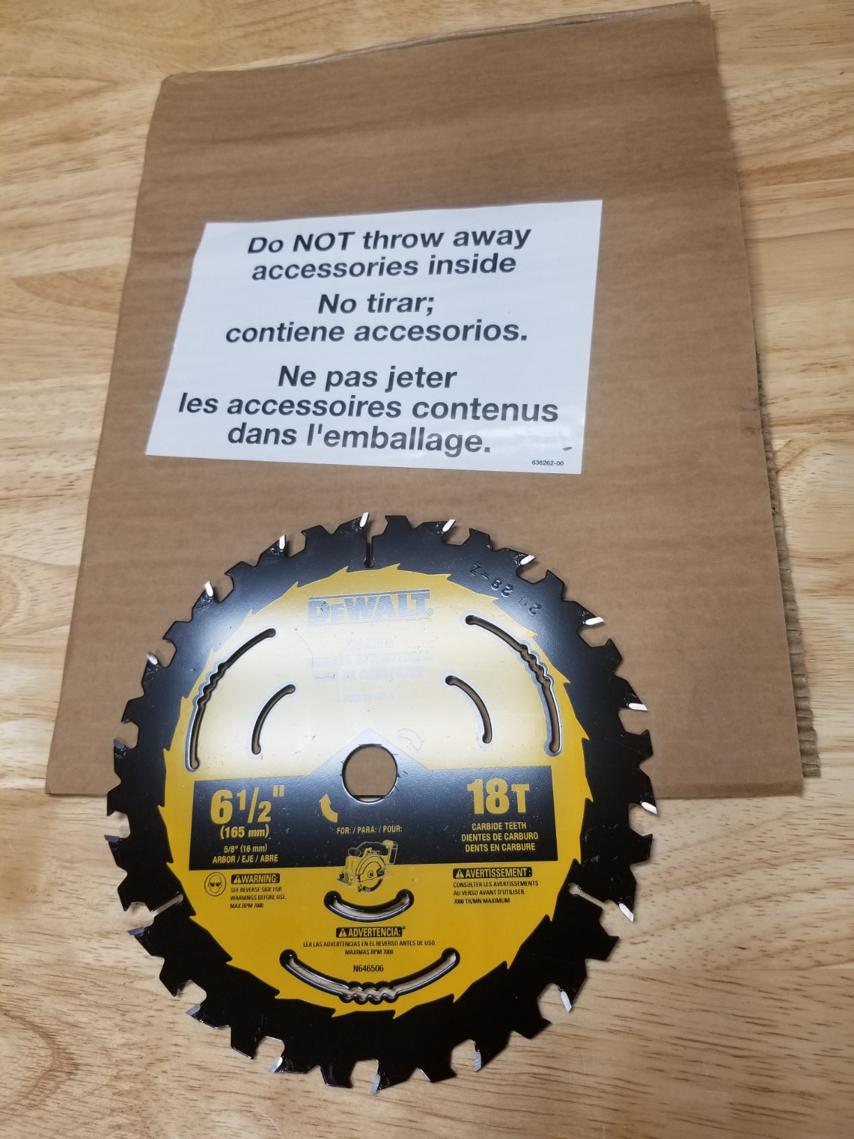 DEWALT 20V MAX Power Tool Combo Kit, 4-Tool Cordless Power Tool Set with Battery and Charger (DCK445D1M1) - Customer Photo 1