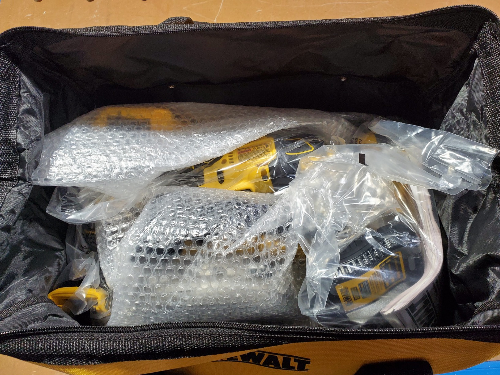 DEWALT Tools 5 Tool Power Tool Combo Kit, Cordless Drill Impact Driver Saw Oscillating Multi-tool Set with 20V MAX Battery and Charger (DCK551D1M1) - Customer Photo 2