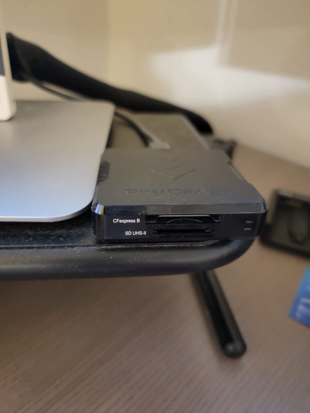 CFexpress Type B and SD UHS-II Dual-Slot Memory Card Reader by ProGrade Digital | USB 3.2 Gen 2 for Professional Filmmakers, Photographers & Content Creators customer photo 2