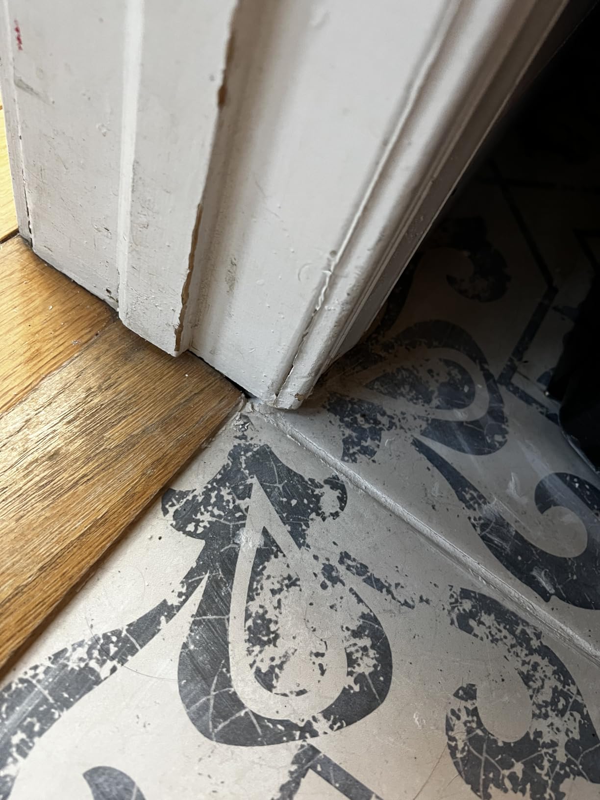 Hammerhead 2.2-Amp Oscillating Multi-Tool with 1pc Flush Cut Blade, 1pc Semicircle Saw Blade, 1pc Sanding pad, 3pcs Sanding Paper - HAMT022 customer photo 2