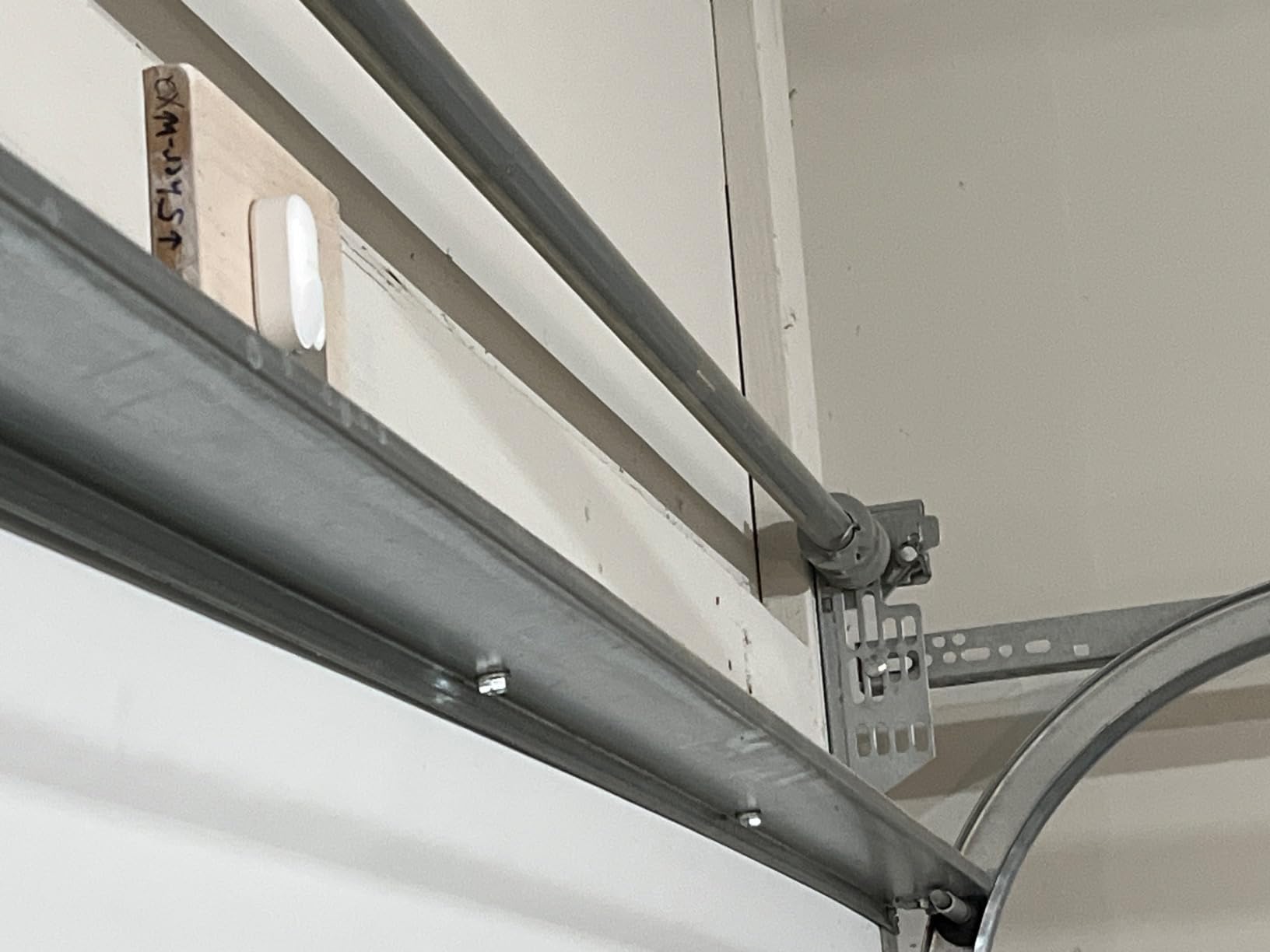 ecobee Smart Sensor for Doors & Windows 2 Pack - Wifi Contact Sensor for Home Security, Energy Savings - Compatible with Smart Thermostats - Temperature sensor, white - Customer Photo 1