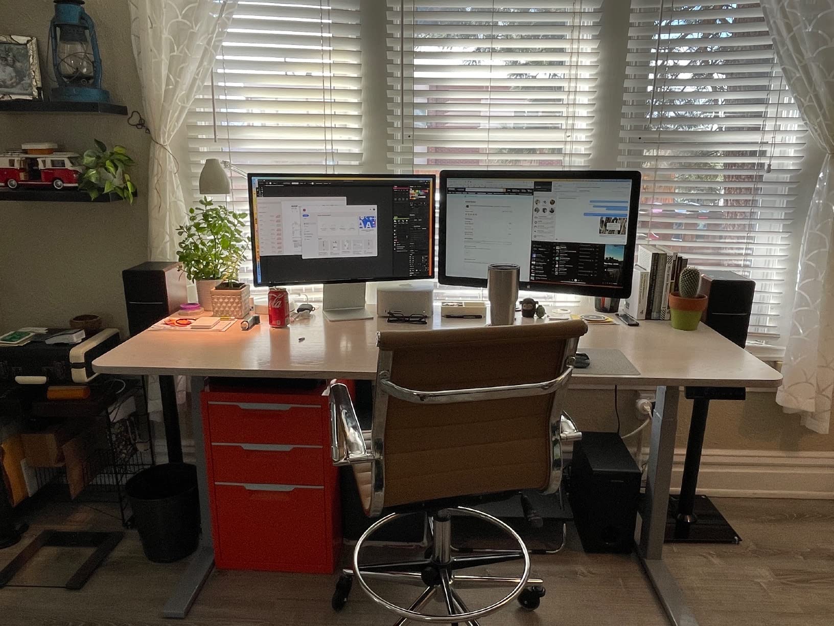 Edifier R1280DBs Active Bluetooth Bookshelf Speakers - Optical Input - 2.0 Wireless Studio Monitor Speaker - 42W RMS with Subwoofer Line Out - Wood Grain - Customer Photo 2