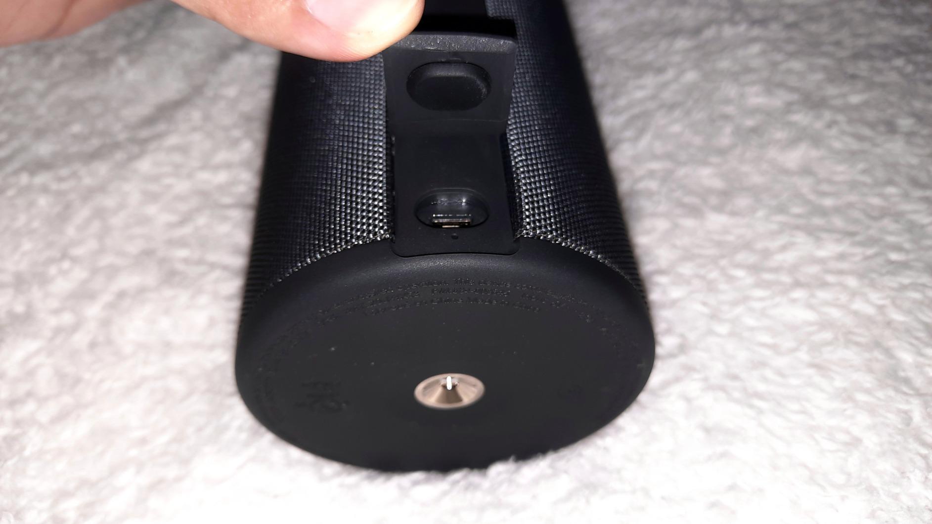 MEGABOOM 3 Portable Waterproof Bluetooth Speaker - Bulk Packaging - Night Black - Customer Photo 1