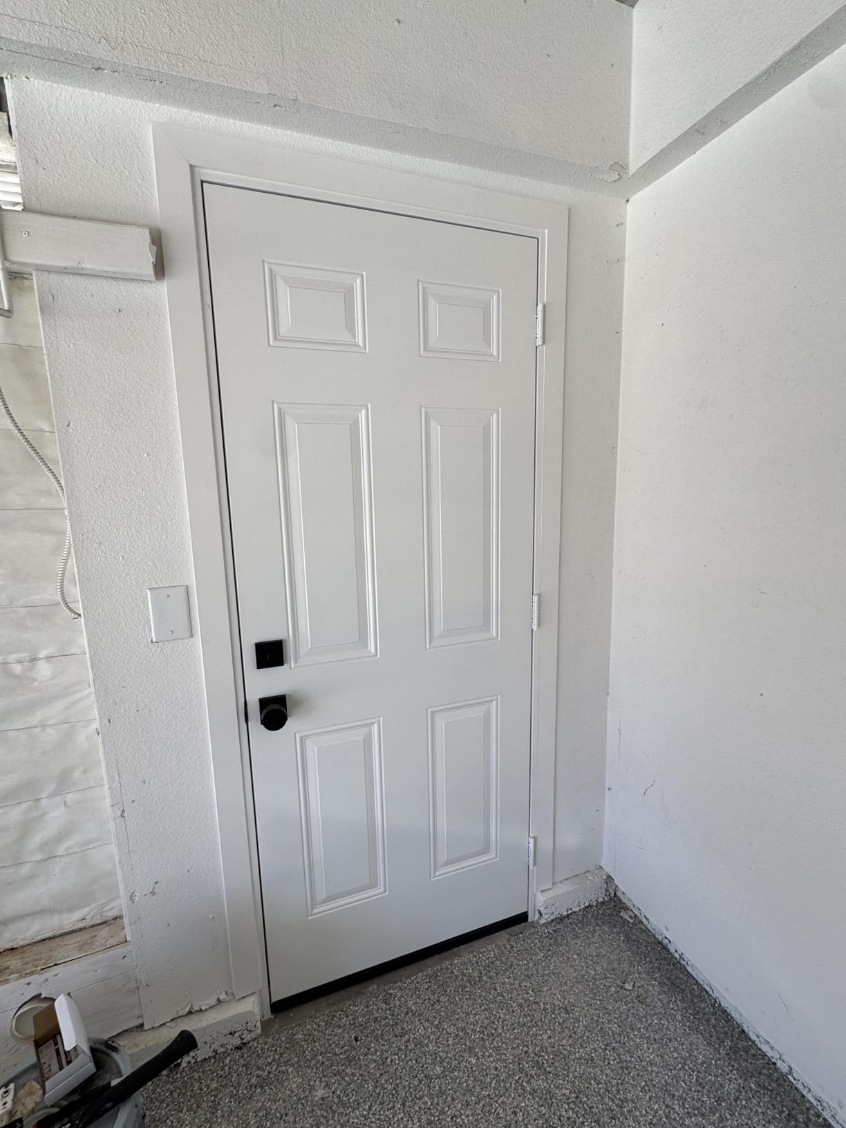 Tilswall Paint Sprayer, 800W HVLP 1200ML/Min Electric Spray Paint Gun with 2.5M Air Hose, 1300ML Detachable Container, 3 Nozzle Sizes & 3 Patterns, High Power Painter for Furniture, Cabinet, Fence - Customer Photo 4