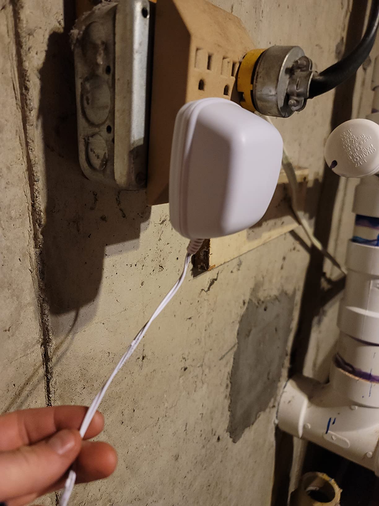 ecobee4 Smart Thermostat with Built-in Alexa, Room Sensor Included - Customer Photo 1